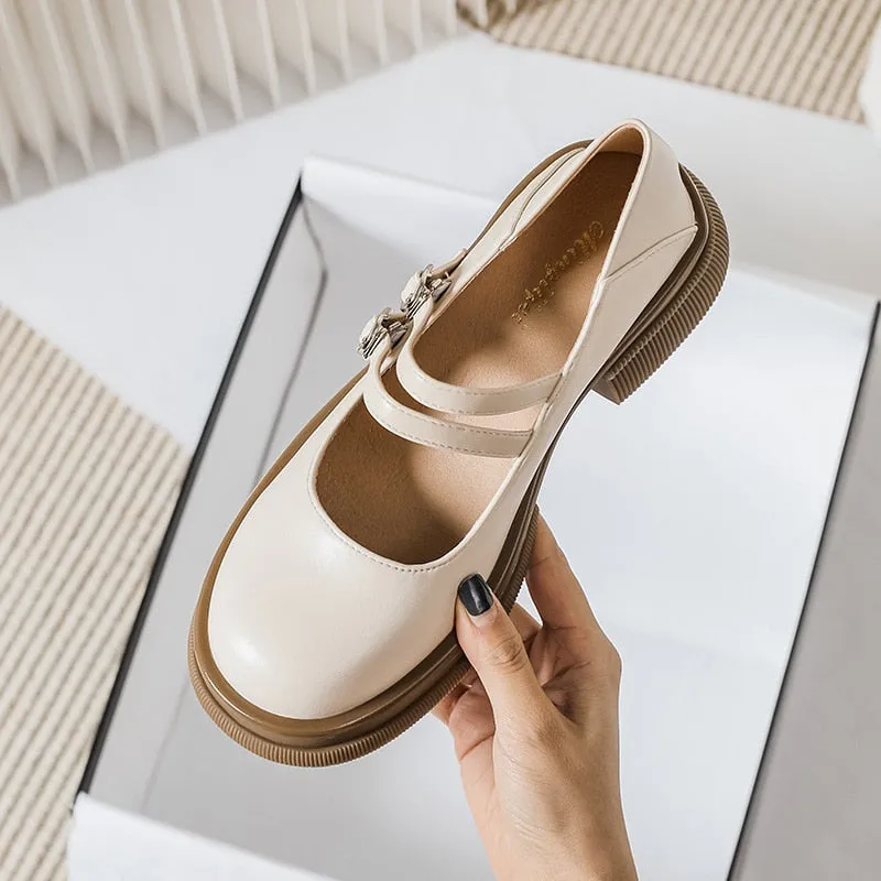 2023 spring new women's leather shoes Casual Mary Jane shoes fashion Round head Black loafers Kitten heels Large size 41-43