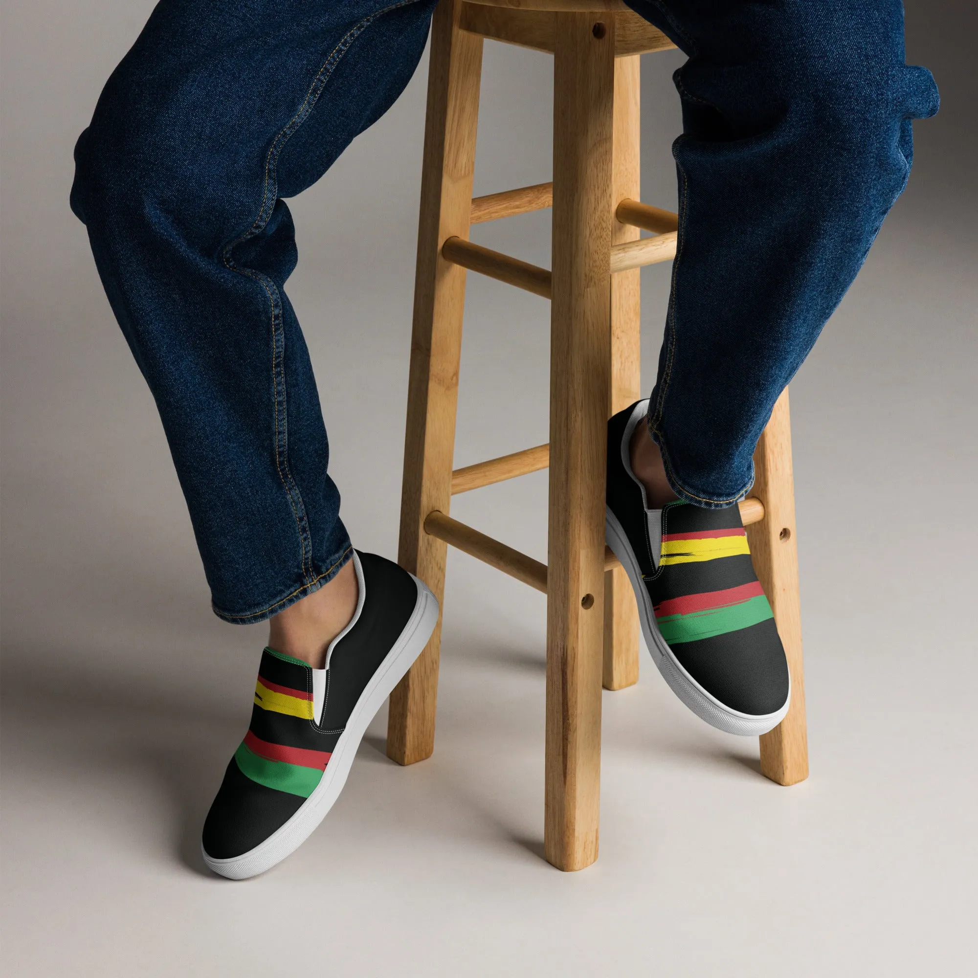AFRICA STRIPES Men’s Slip-On Canvas Shoes (Black)