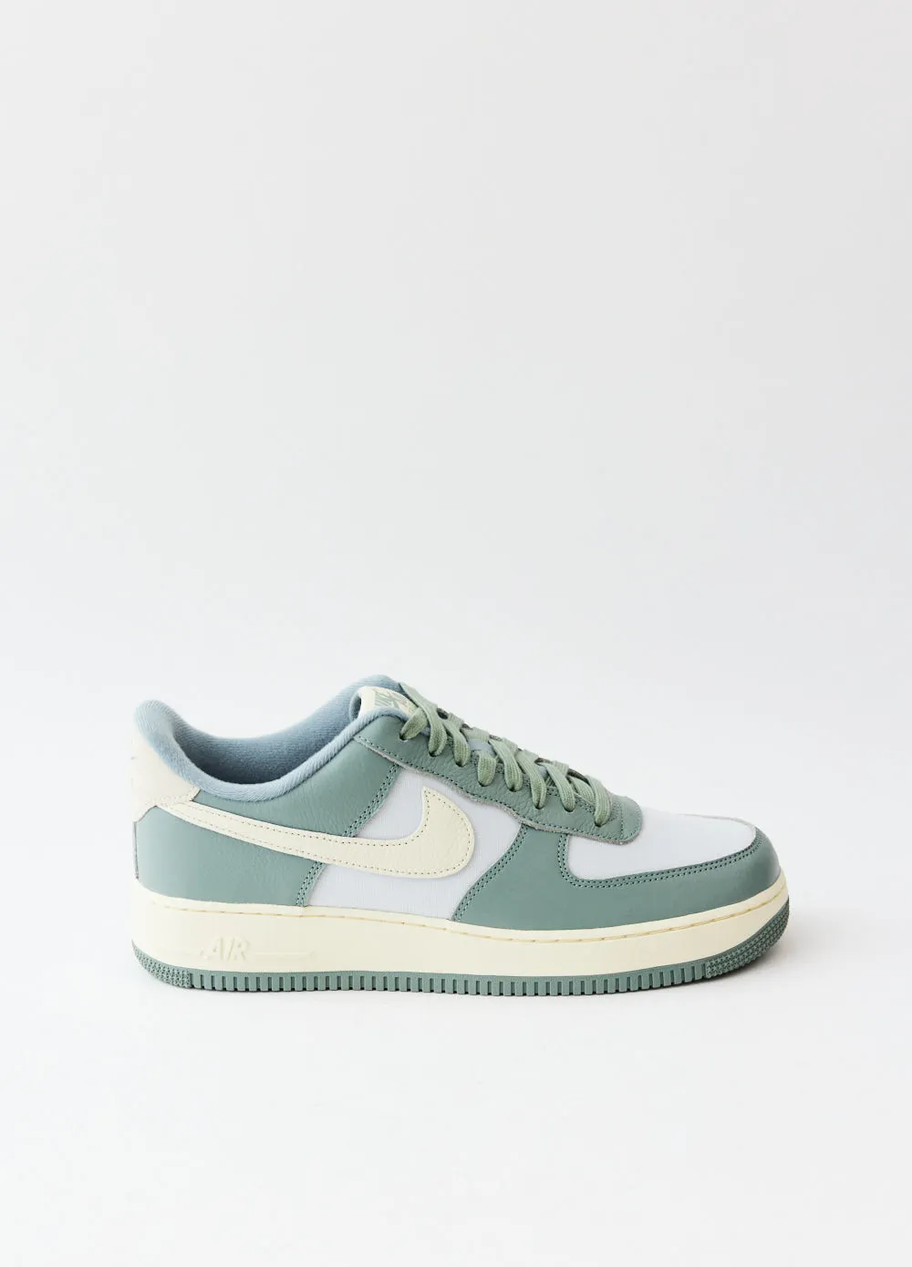 Air Force 1 '07 LX 'Mica Green' Sneakers