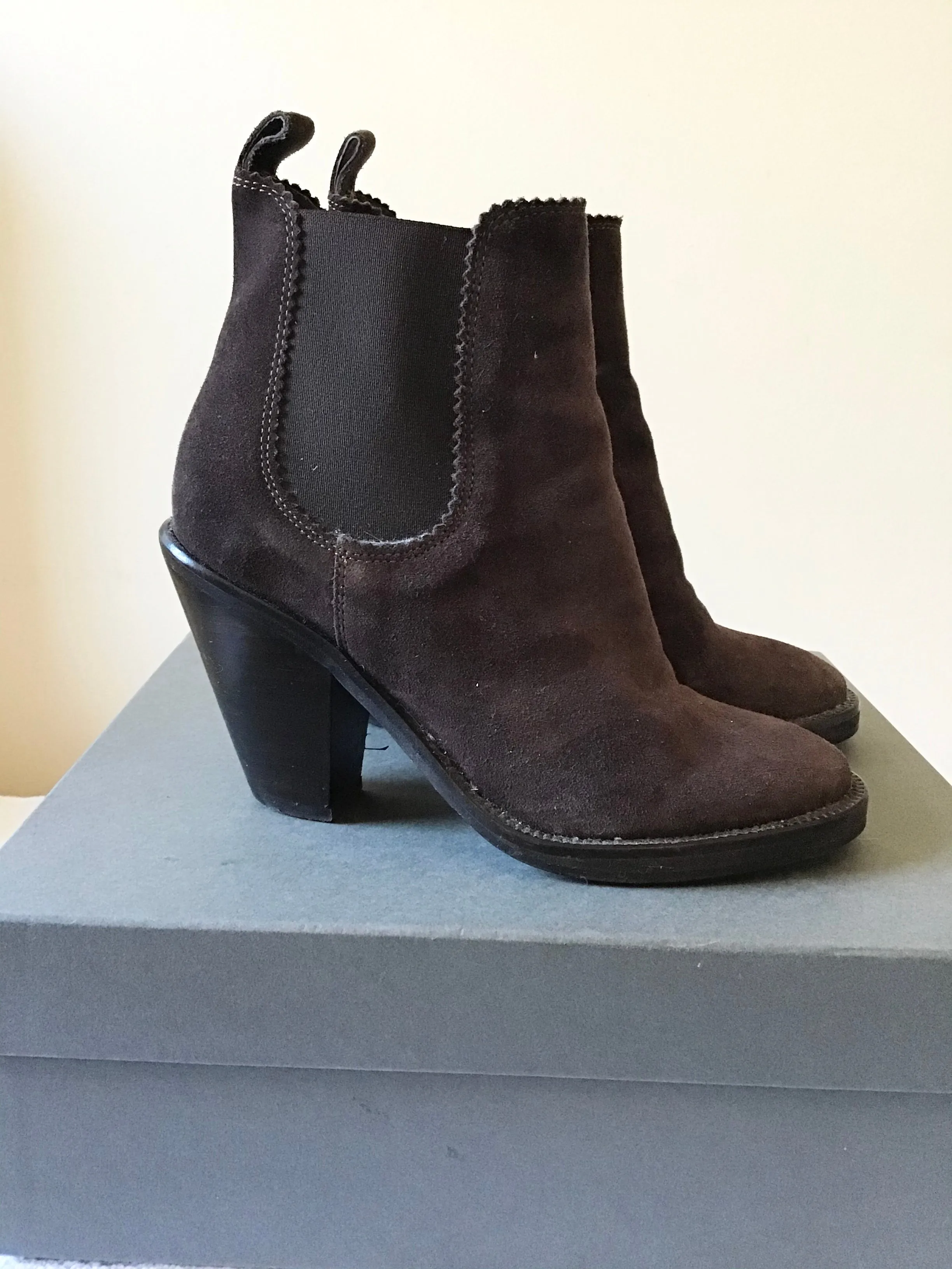 ALL SAINTS EVERING DARK CHOCOLATE BROWN SUEDE CHELSEA BOOTS SIZE 3/36
