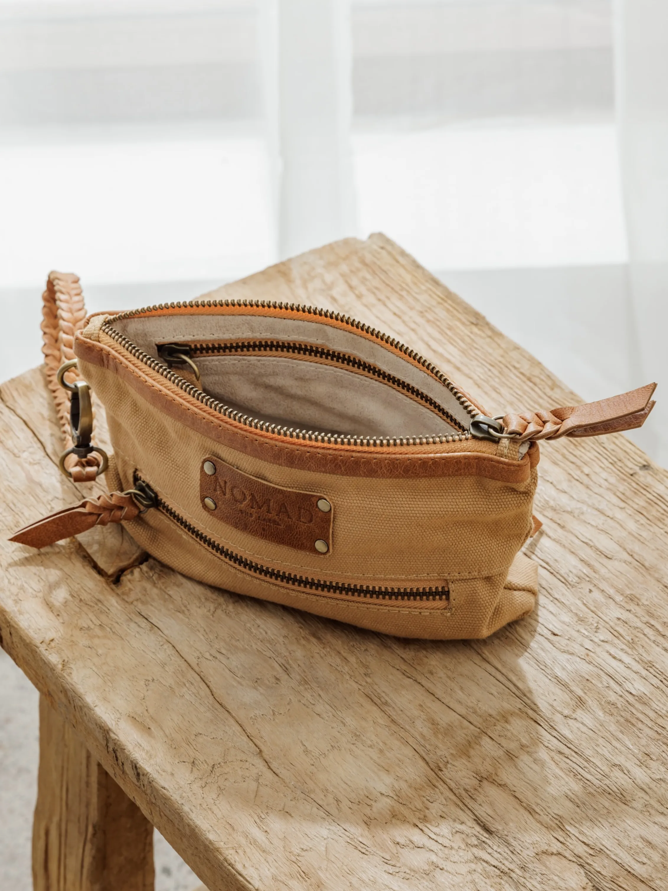 Avalon Canvas Clutch Desert Sand