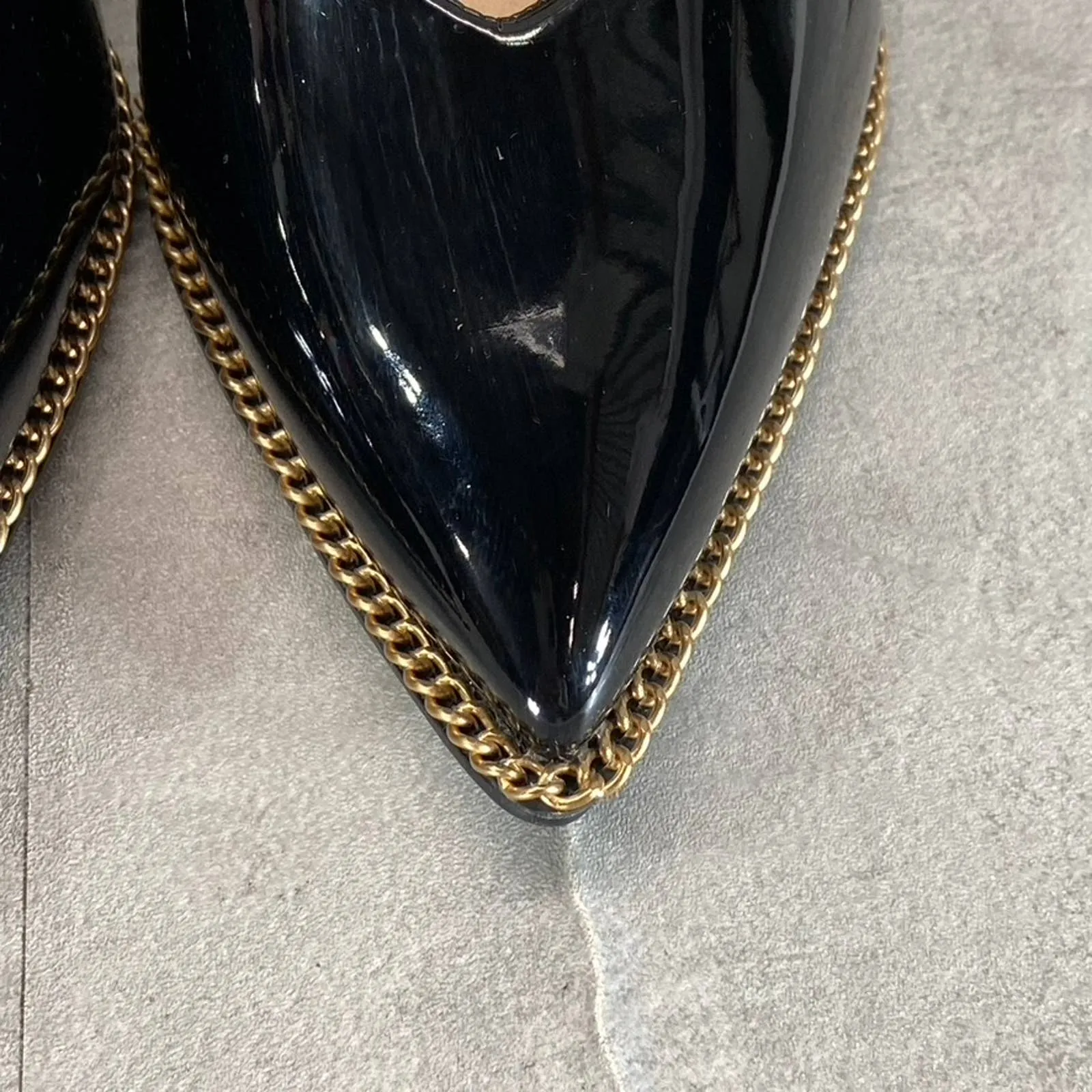 BAR III Women's Black Patent Binsa Ball-Chain Trim Pointed-Toe Pumps SZ 8.5