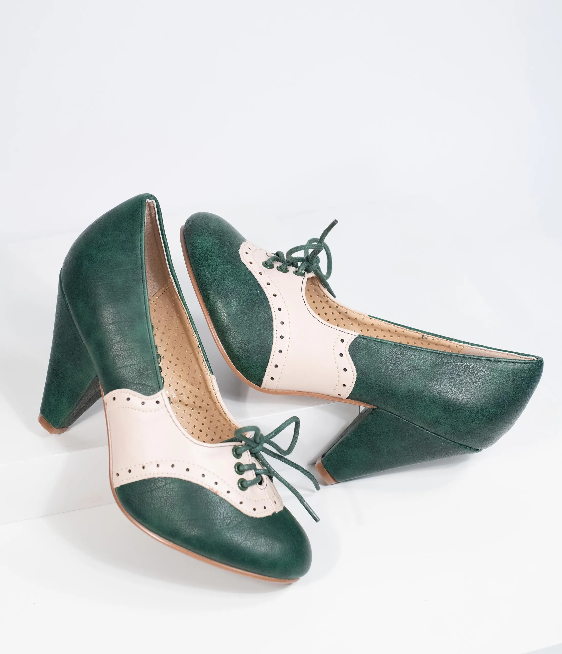 Bettie Page Green & Ivory Leatherette Carole Oxford Saddle Heels