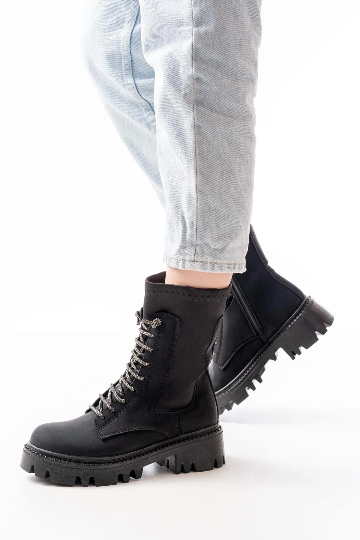 Black Emerald Flat Heeled Lace Up Zippered Daily Women's Boots
