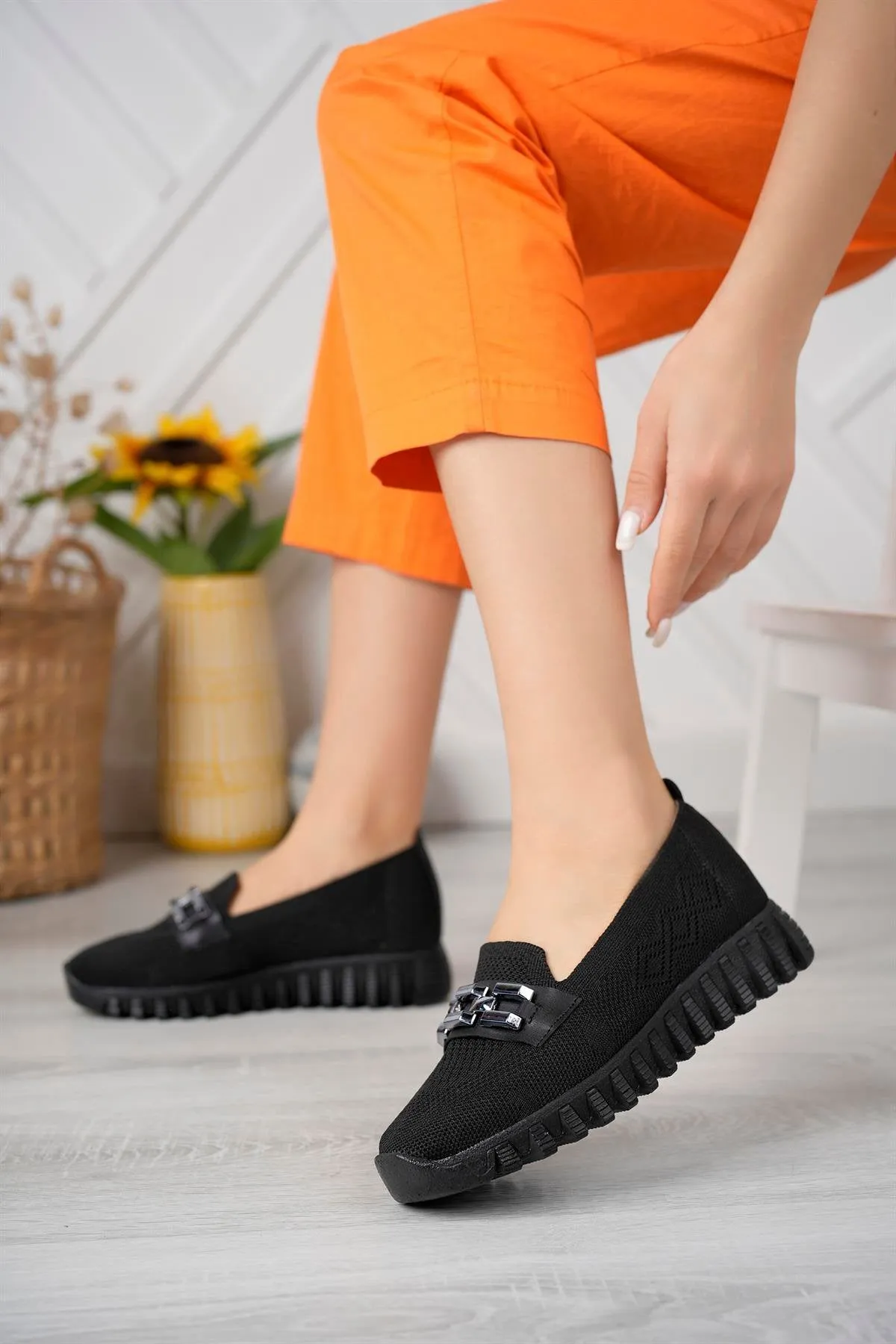 Buckled Thick Soled Knitted Ballerinas Black Textile