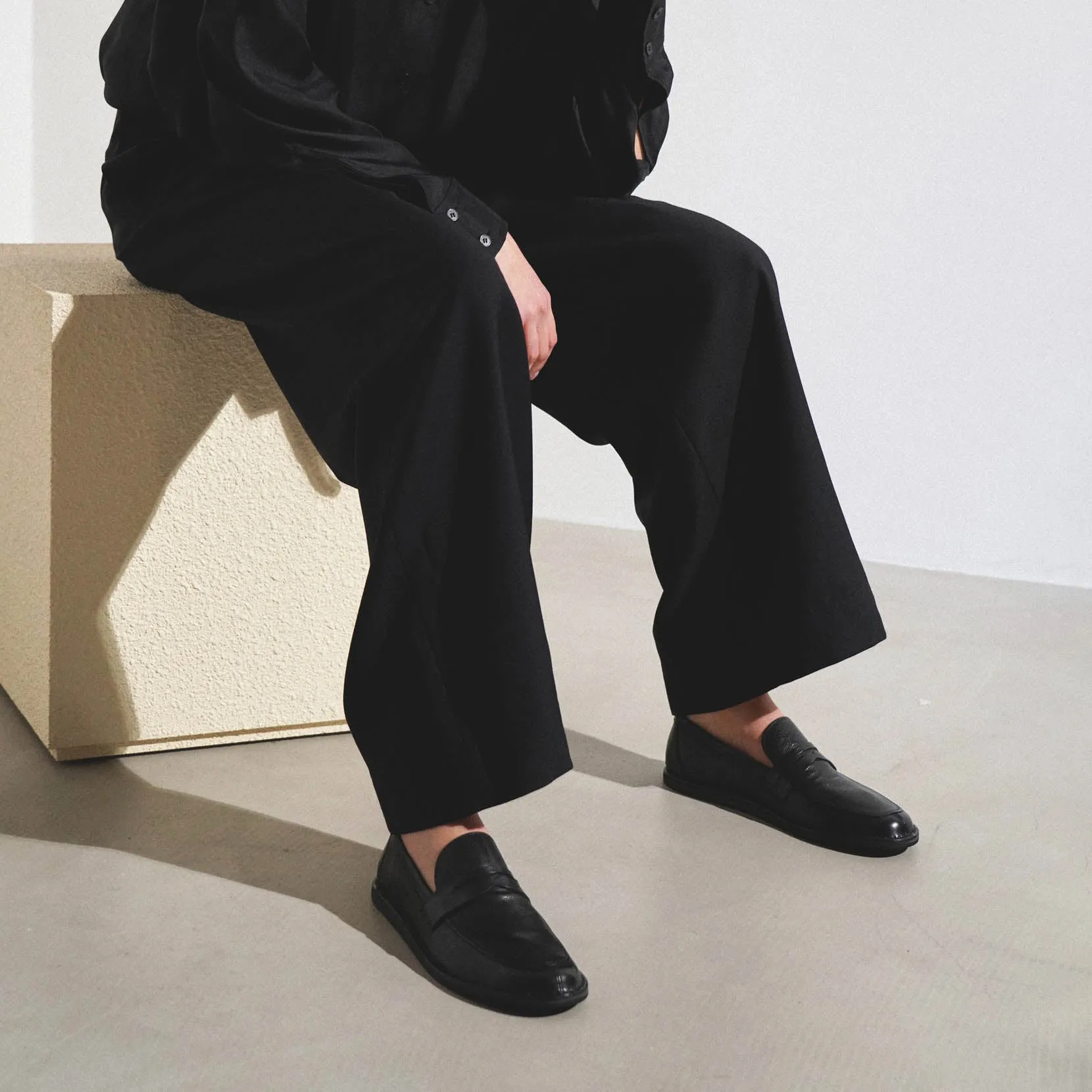 Cary black leather loafers