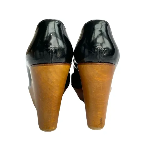 CHLOE Black Patent Leather Wooden Heel Wedge Pumps, Size 36