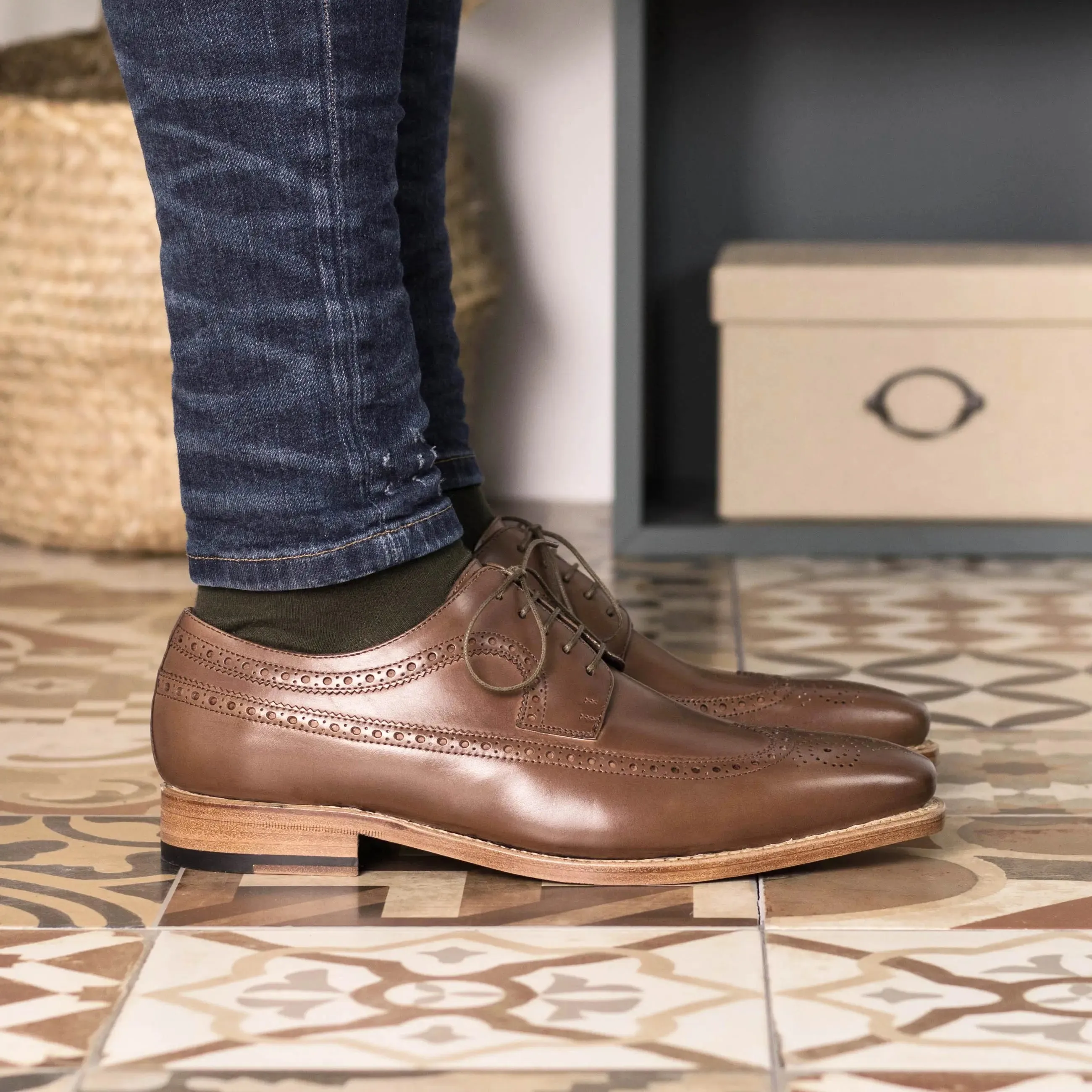 DapperFam Zephyr in Brown Men's Italian Leather Longwing Blucher