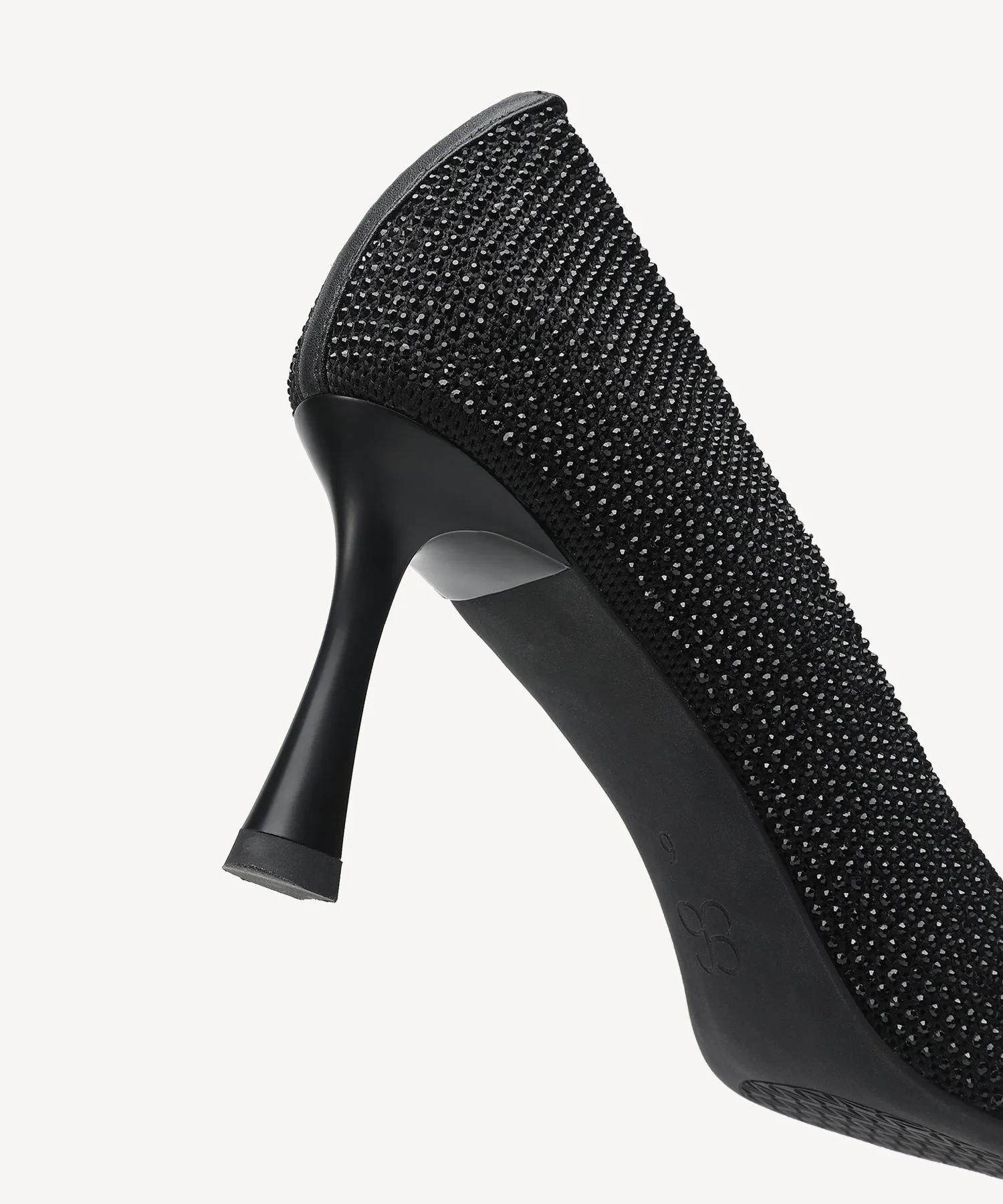 Diamond Pointed Toe Heeled Pumps