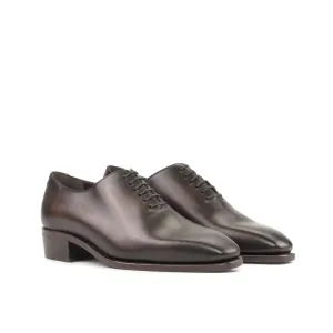 Elio wholecut shoes