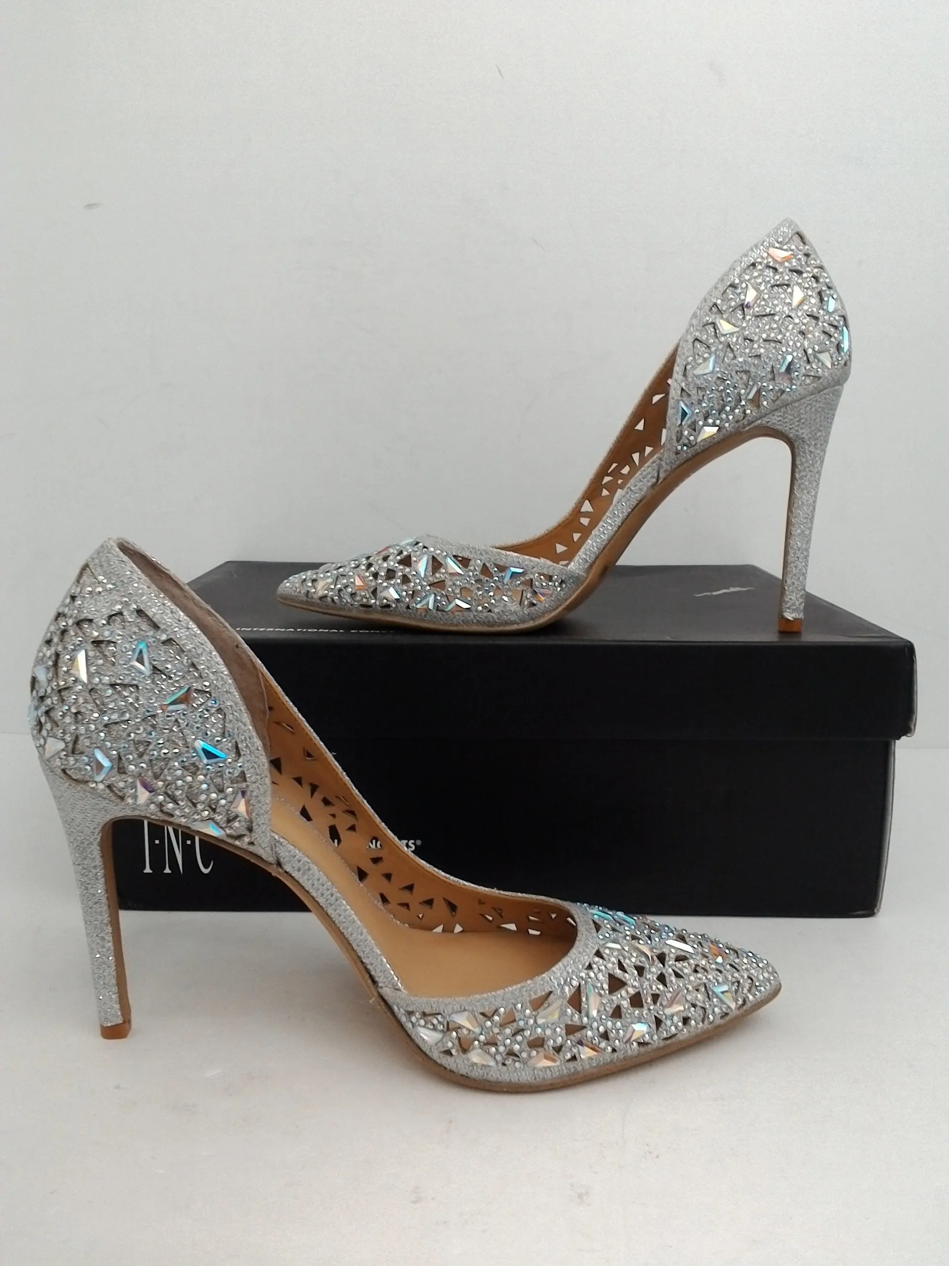 INC International Concepts Women's Kenjay Silver Heels Size 6 M