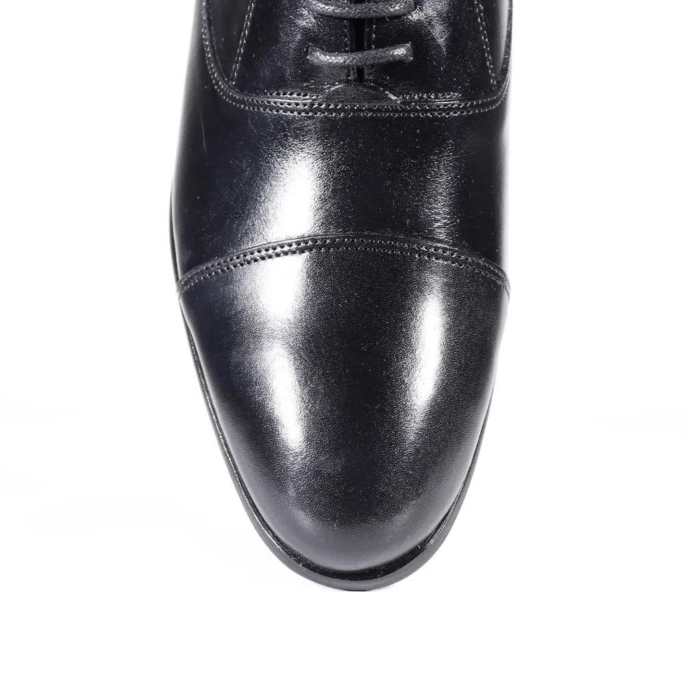 John Drake Oxford Toe-Cap in Black