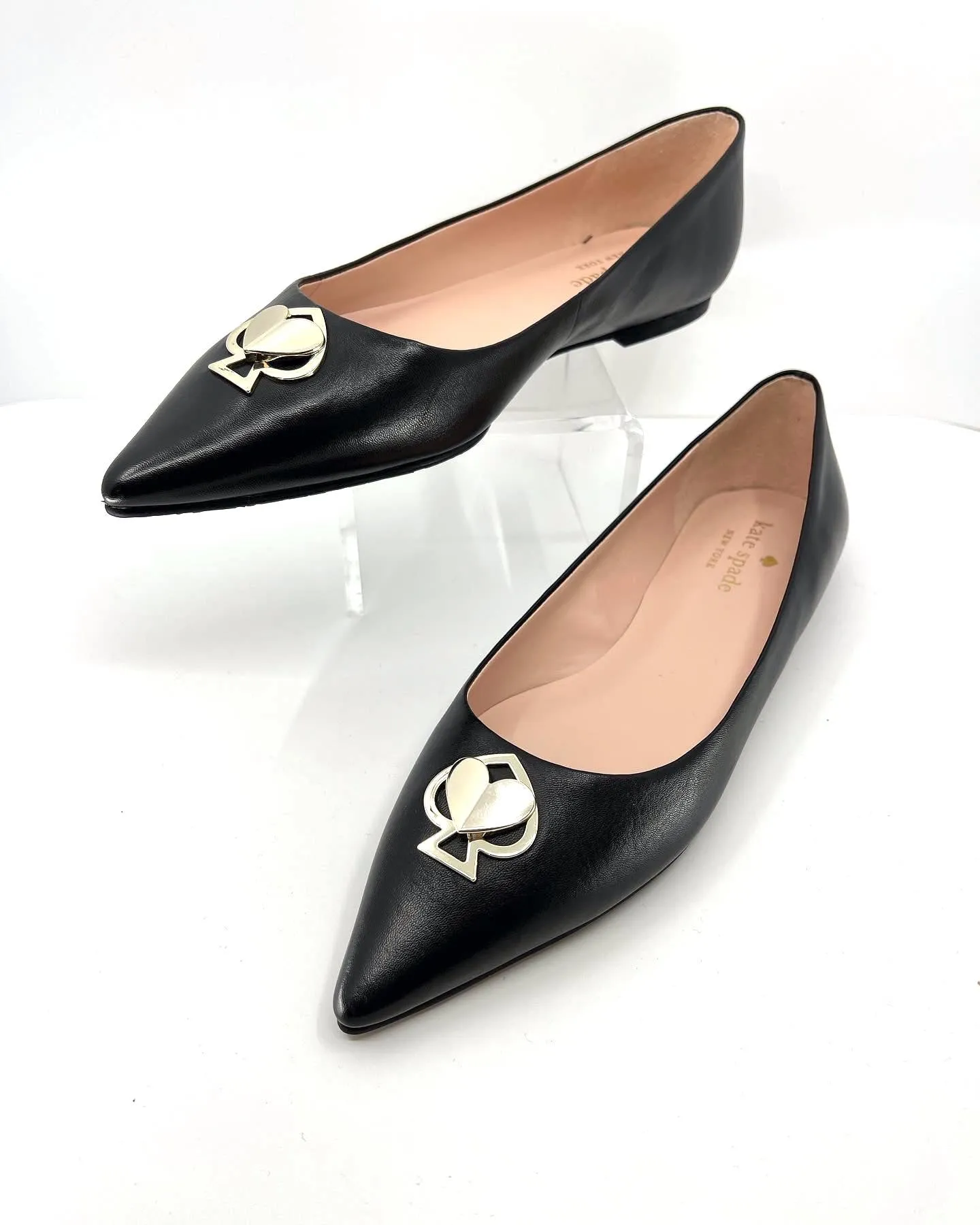 KATE SPADE NEW YORK NOAH POINTY LEATHER FLATS