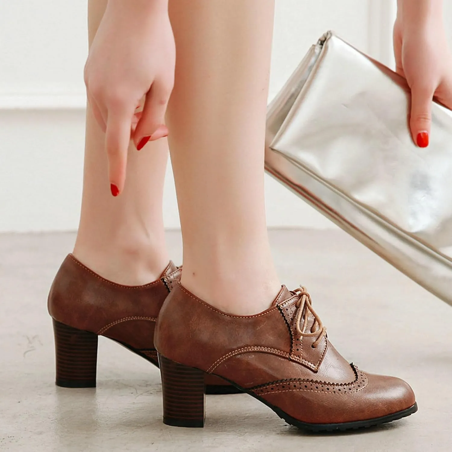 KysBloes Women's Wingtip Oxford Lace Up Shoes Chunky Block Heel Vintage Brogues Classic Closed Toe Saddle Shoes Gift Booties