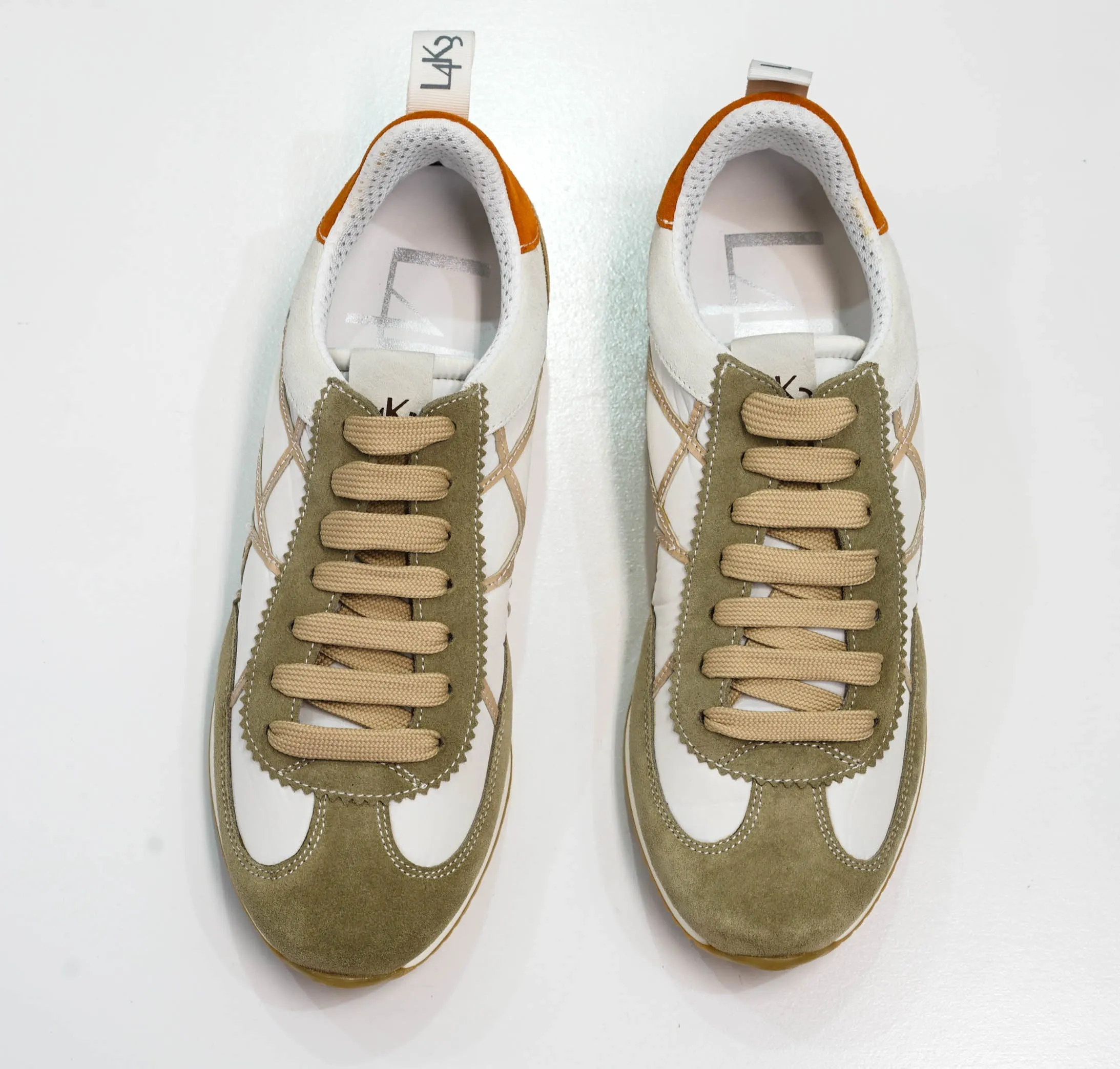L4K3 Men's Beige & Orange Sneakers B78