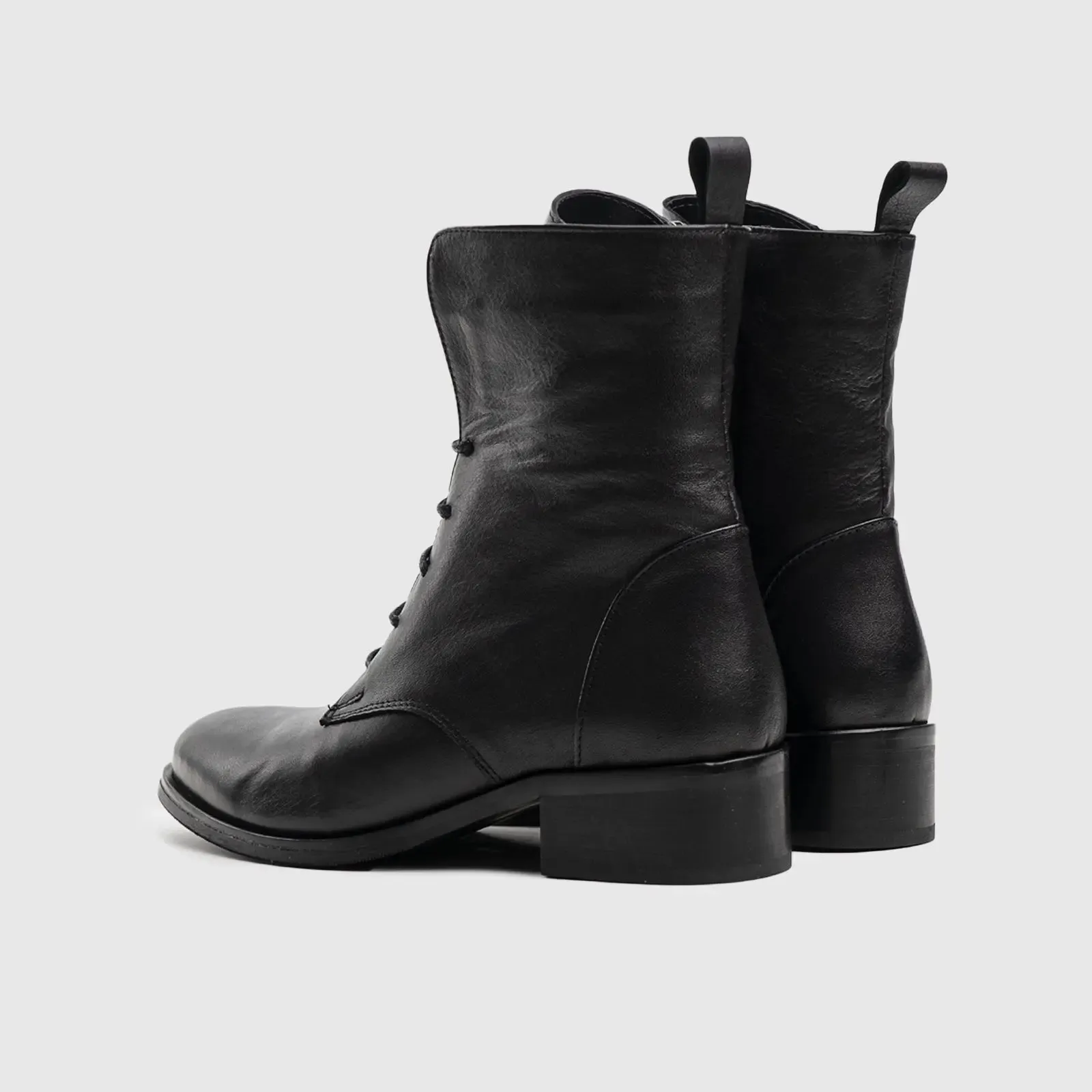 Leather Ankle Boots 8506