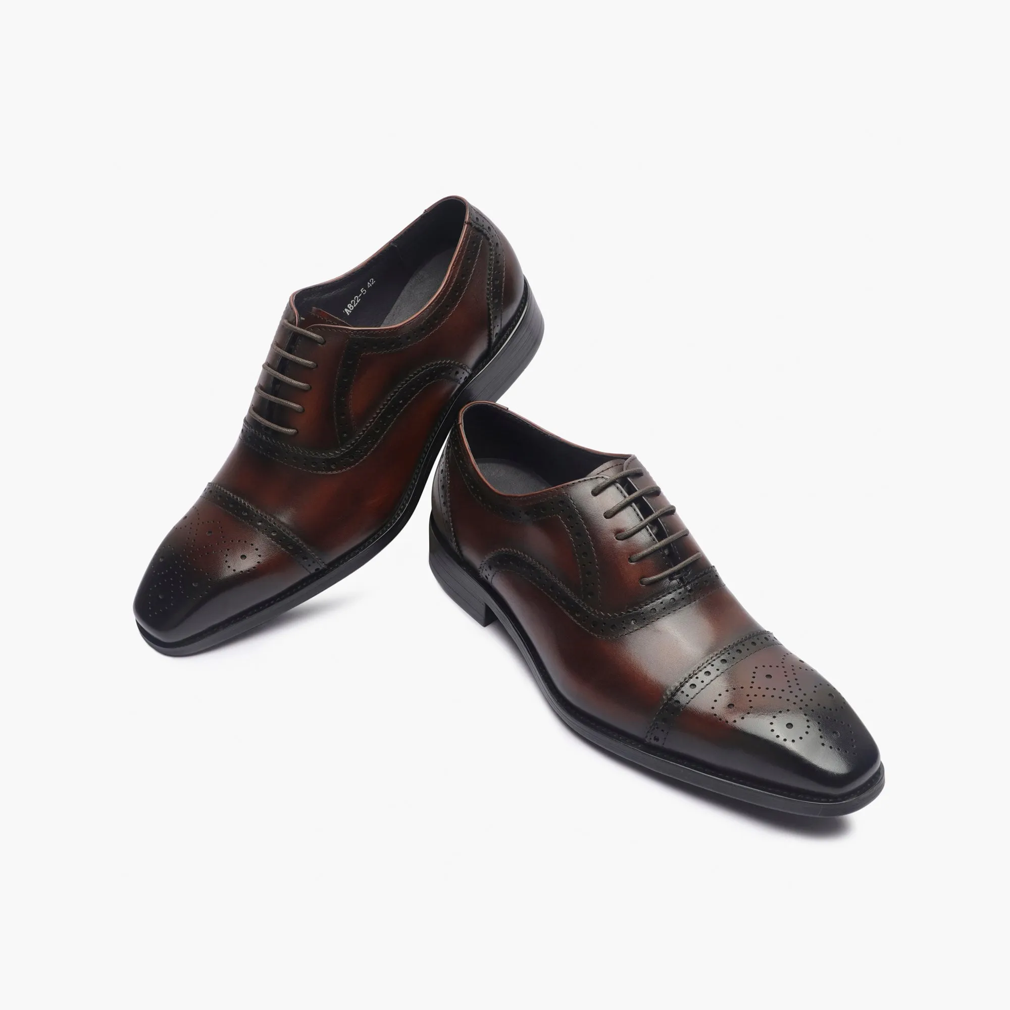 Medallion Toe Semi Brogue Lace ups