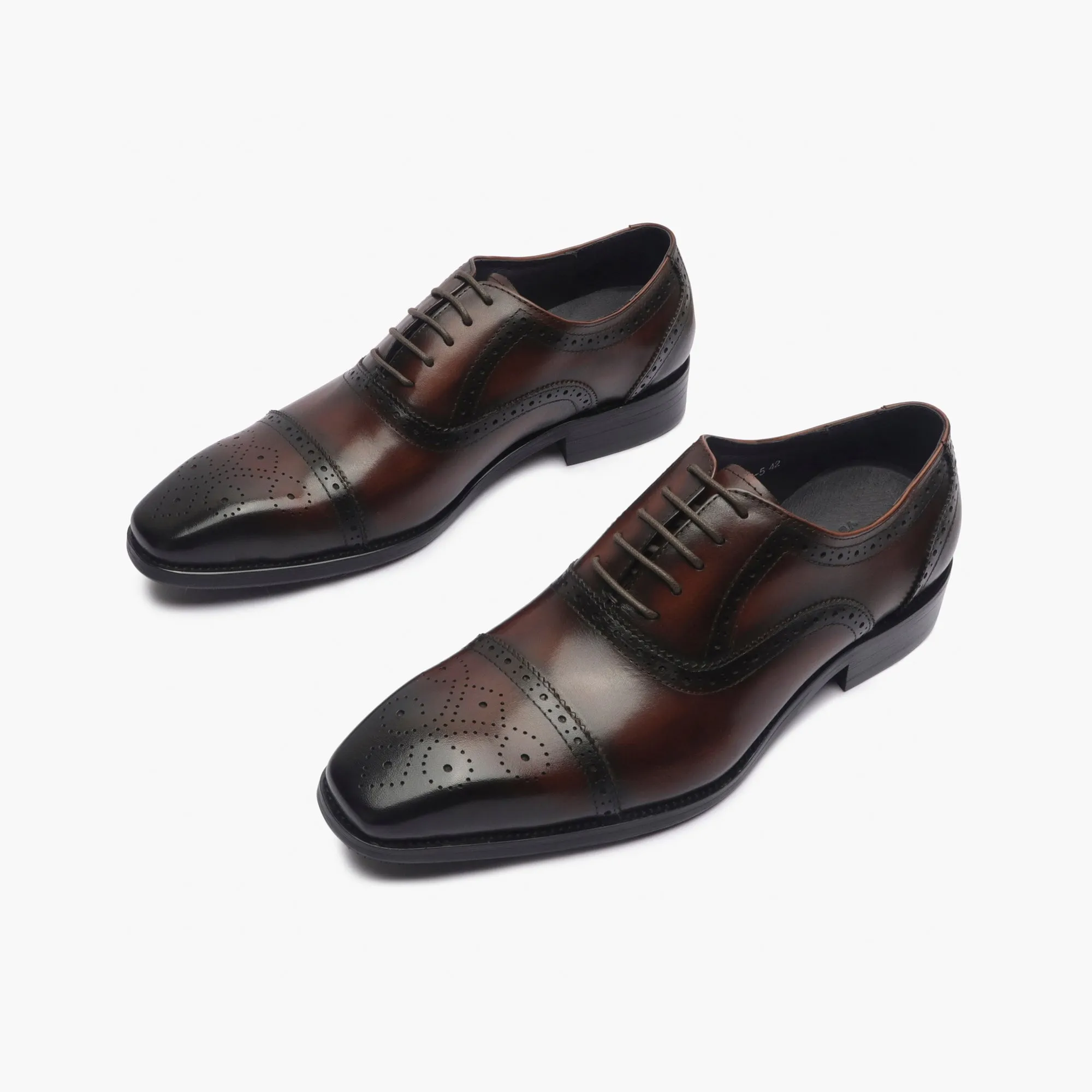 Medallion Toe Semi Brogue Lace ups