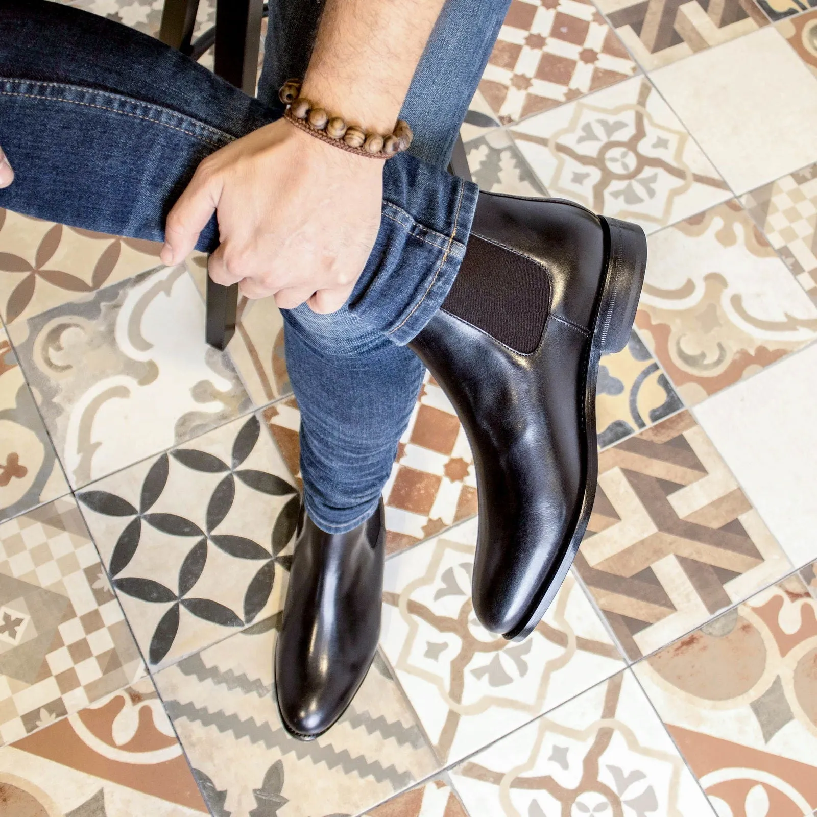 Men's Chelsea Boots Classic Leather Goodyear Welt Wide Plus Size Black 5516