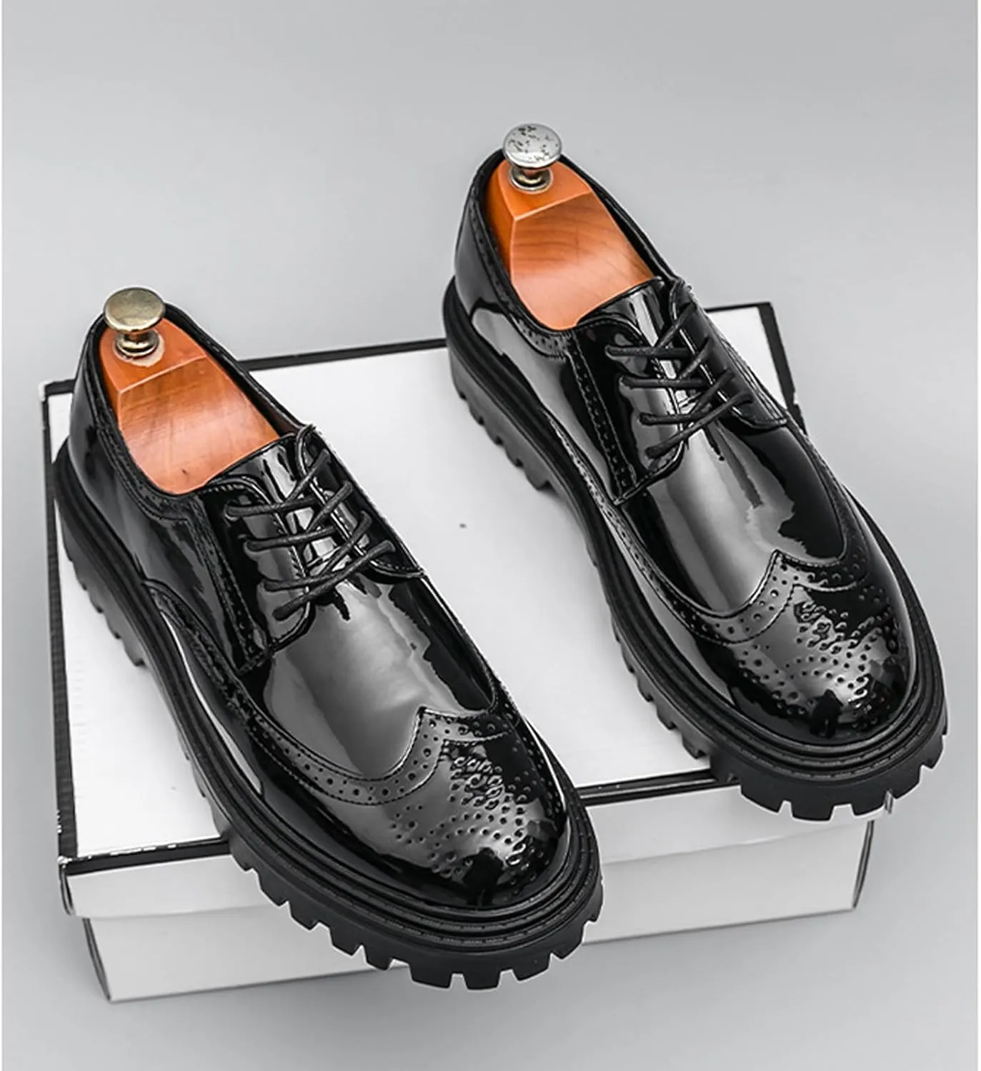 Men's Patent Leather Wingtip Platform Derby Shoes Fashion Round Toe Lace Up Lug Sole Brogue Dress Shoes for Causal Business Work Wedding