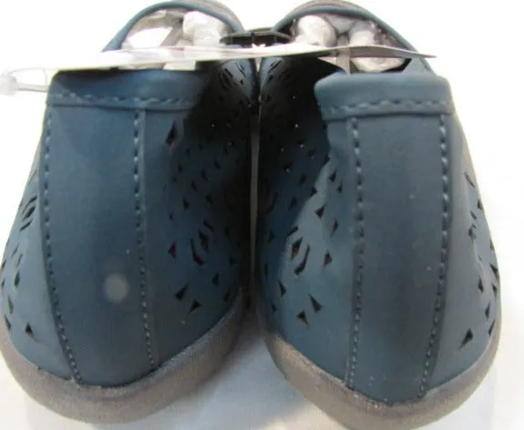 Muk Luk Sport Turquoise Sandy Round Toe Slip-ons