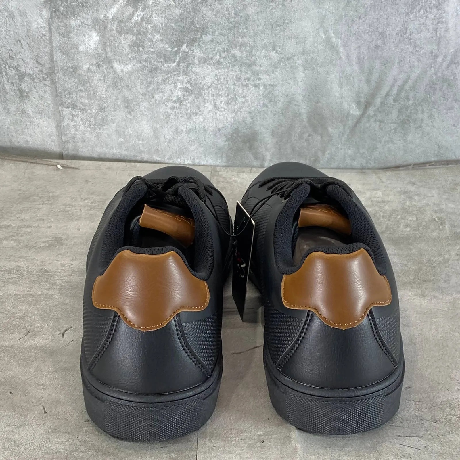 NEW YORK & COMPANY Men's Black Faux-Leather Cooper Low-Top Sneakers SZ 11
