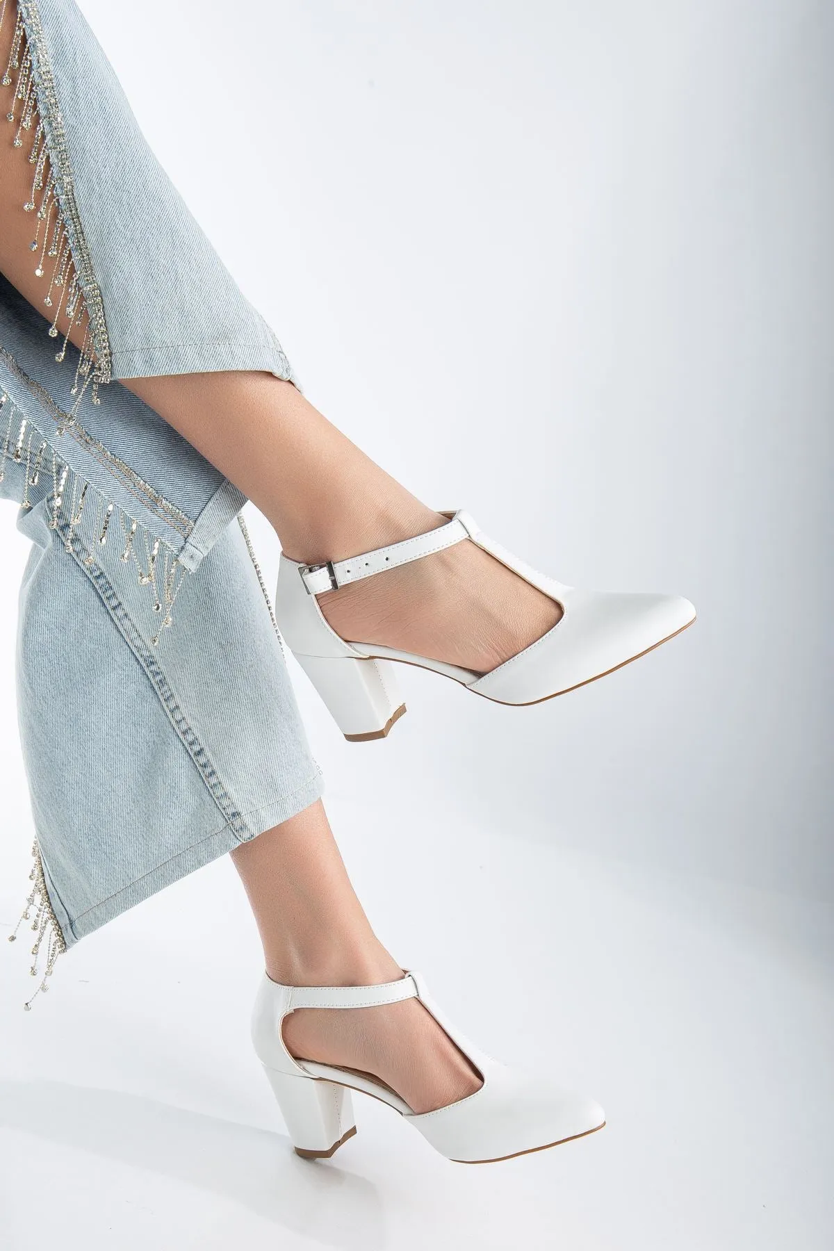 Niven White Leather Heeled Women's Shoes