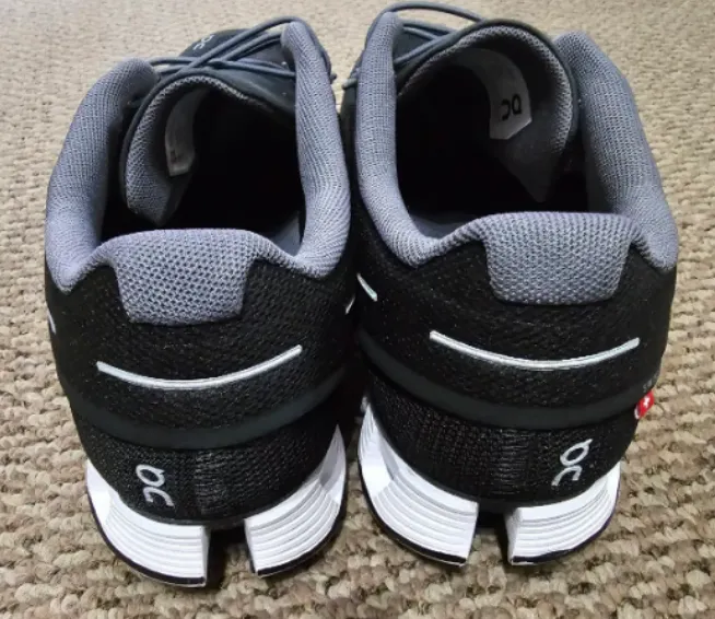 On Men's Cloud Sneakers size 9