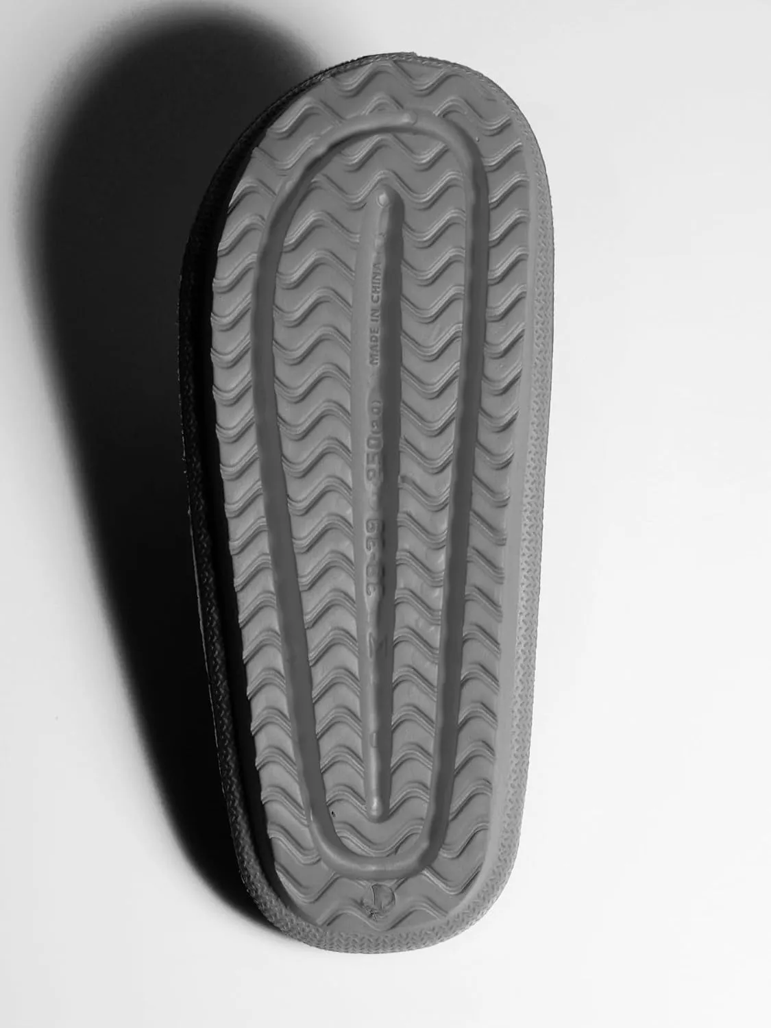Pillow Slippers for Men and Women, House Slides Non-Slip Cloud Bathroom Sandals Quick Drying Ergonomic Shower Slides Thick Sole Ultra Cushion