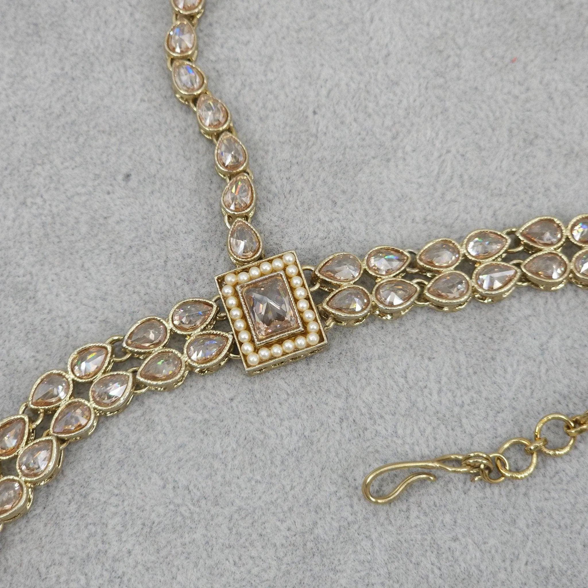 Salma Antique Polki Hand Pieces