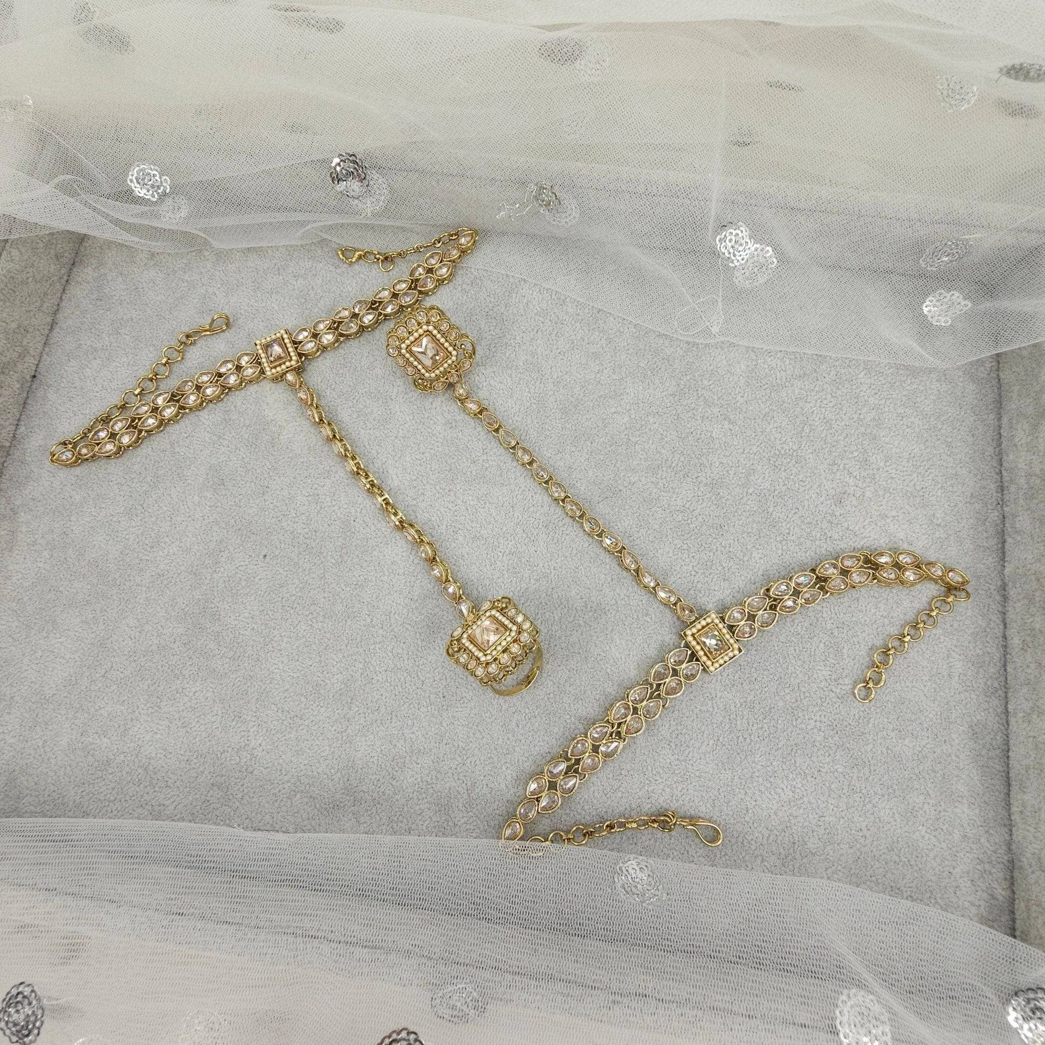 Salma Antique Polki Hand Pieces