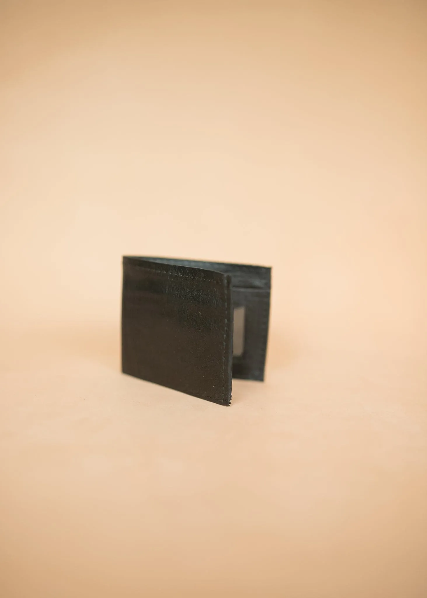 Small Bifold Wallet with Window - Kangaroo