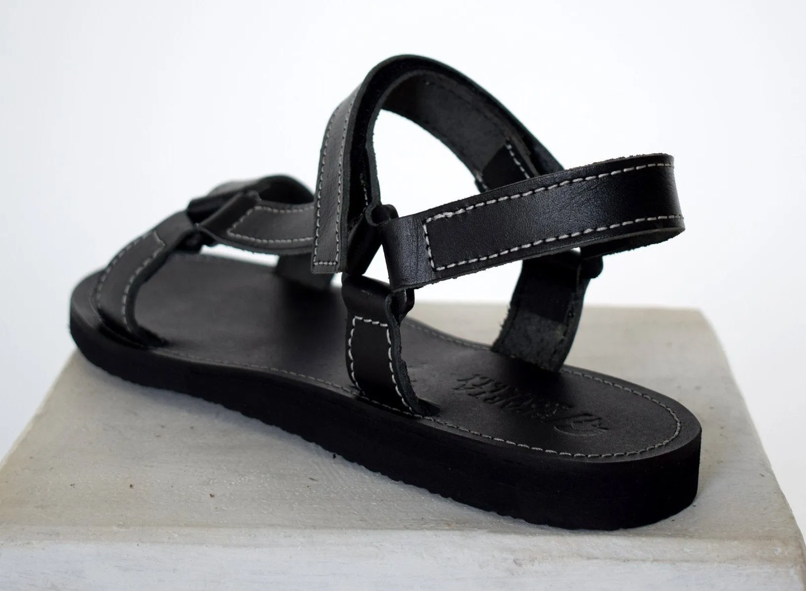Sports Leather sandals for Men, Summer men shoes, Men flats.