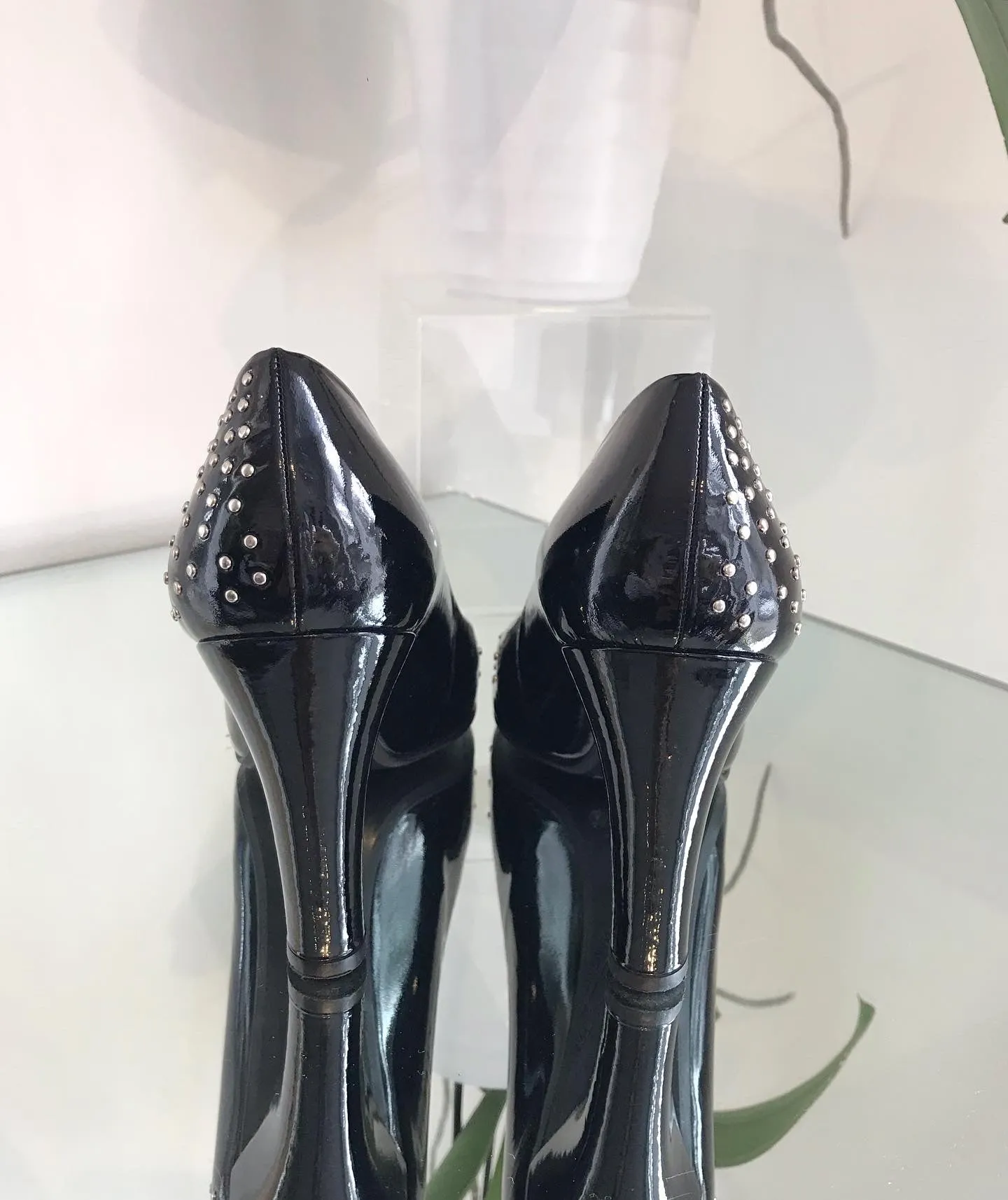 STUART WEITZMAN Black Patent Leather Studded Pumps