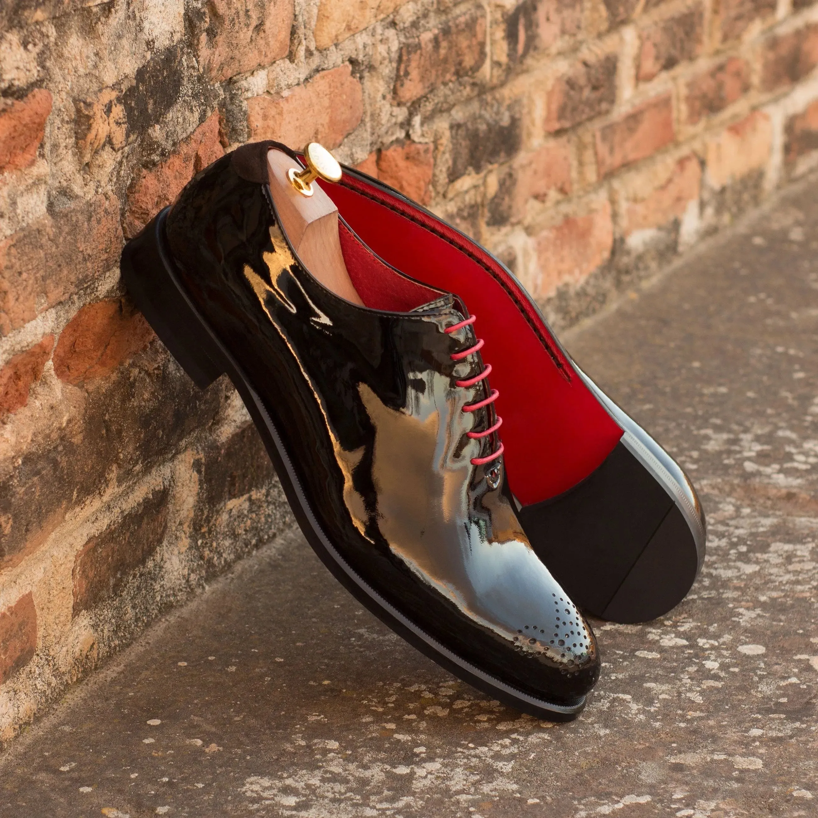 Tetawkin Whole Cut Shoes
