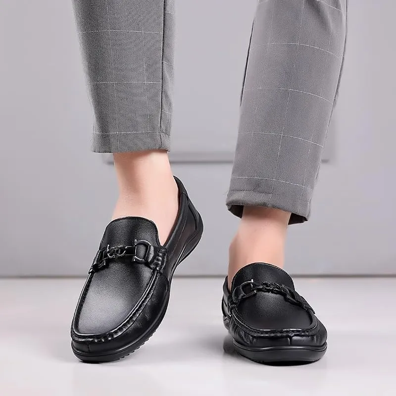 Timeless Men's Plain Toe Derby Shoes in Full-Grain Leather with Slip-Resistant Rubber Outsole