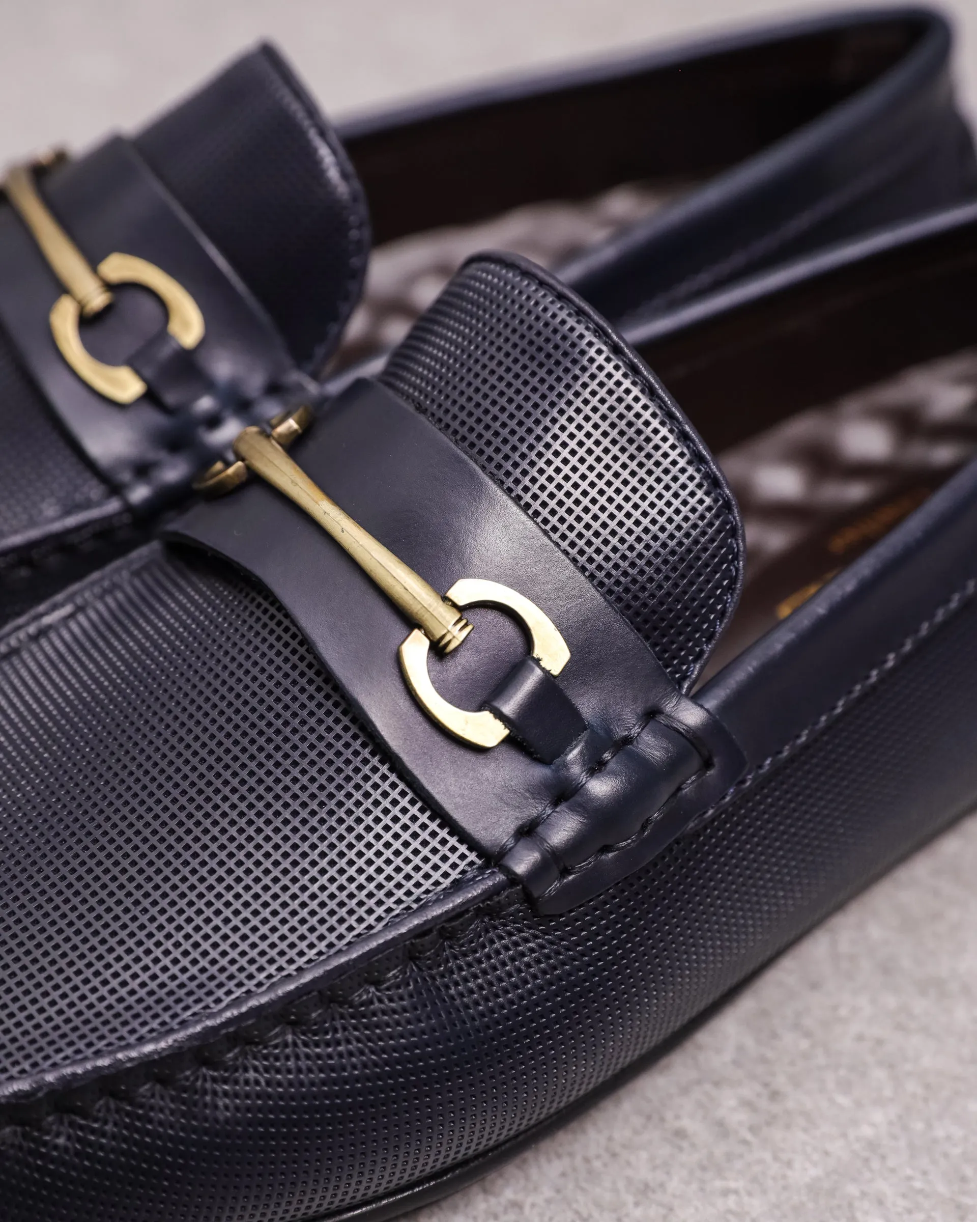 Tomaz C376 Men's Buckle Moccasins