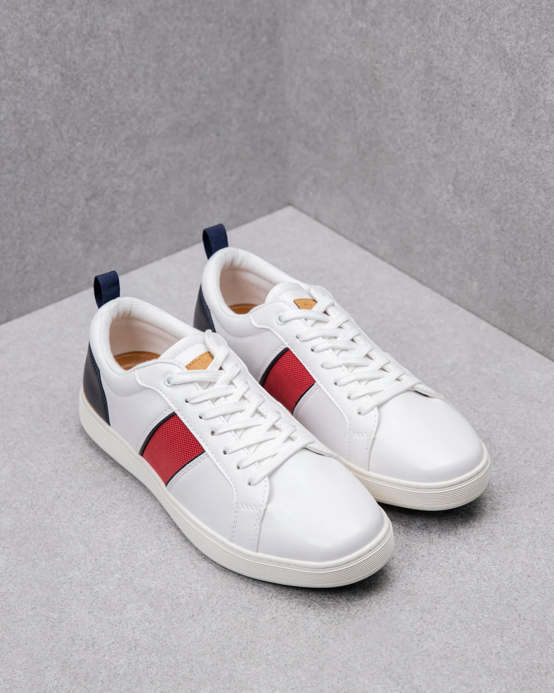 Tomaz C498M Men's Court Sneakers