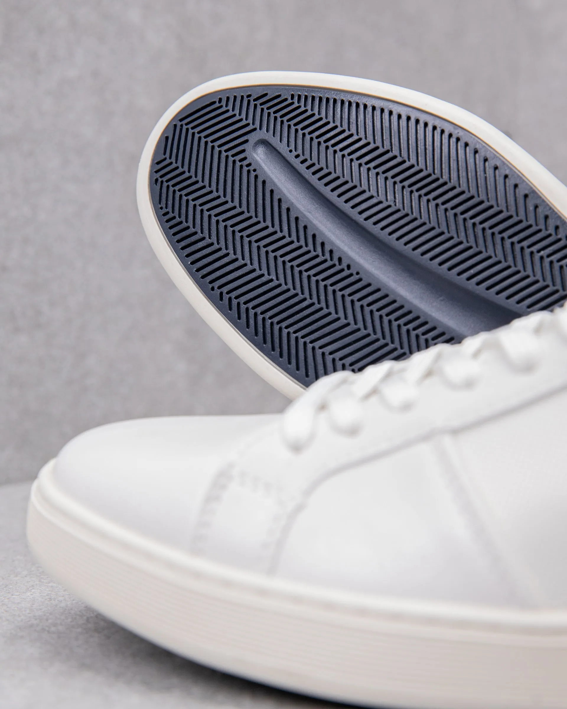 Tomaz C498M Men's Court Sneakers