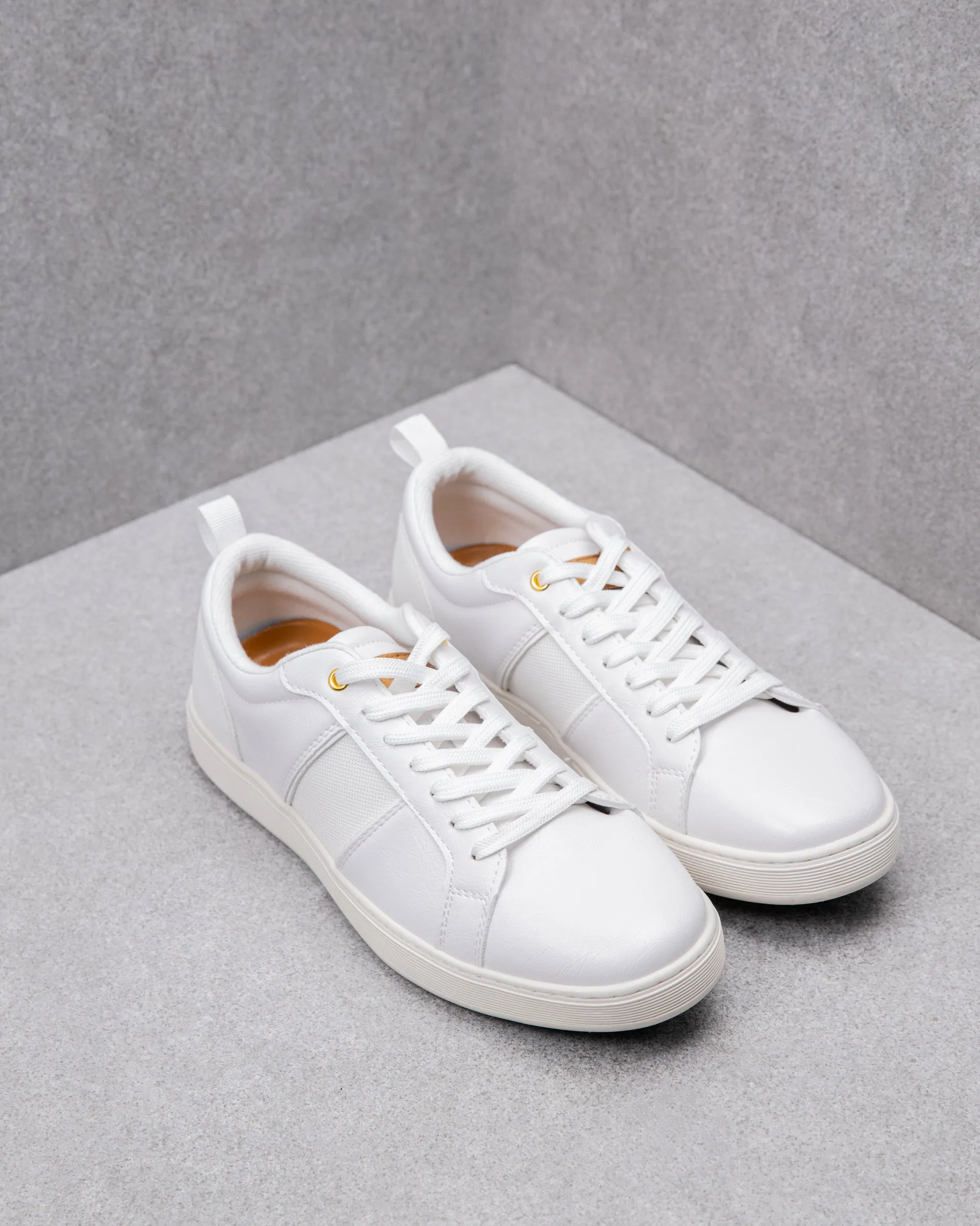 Tomaz C498M Men's Court Sneakers