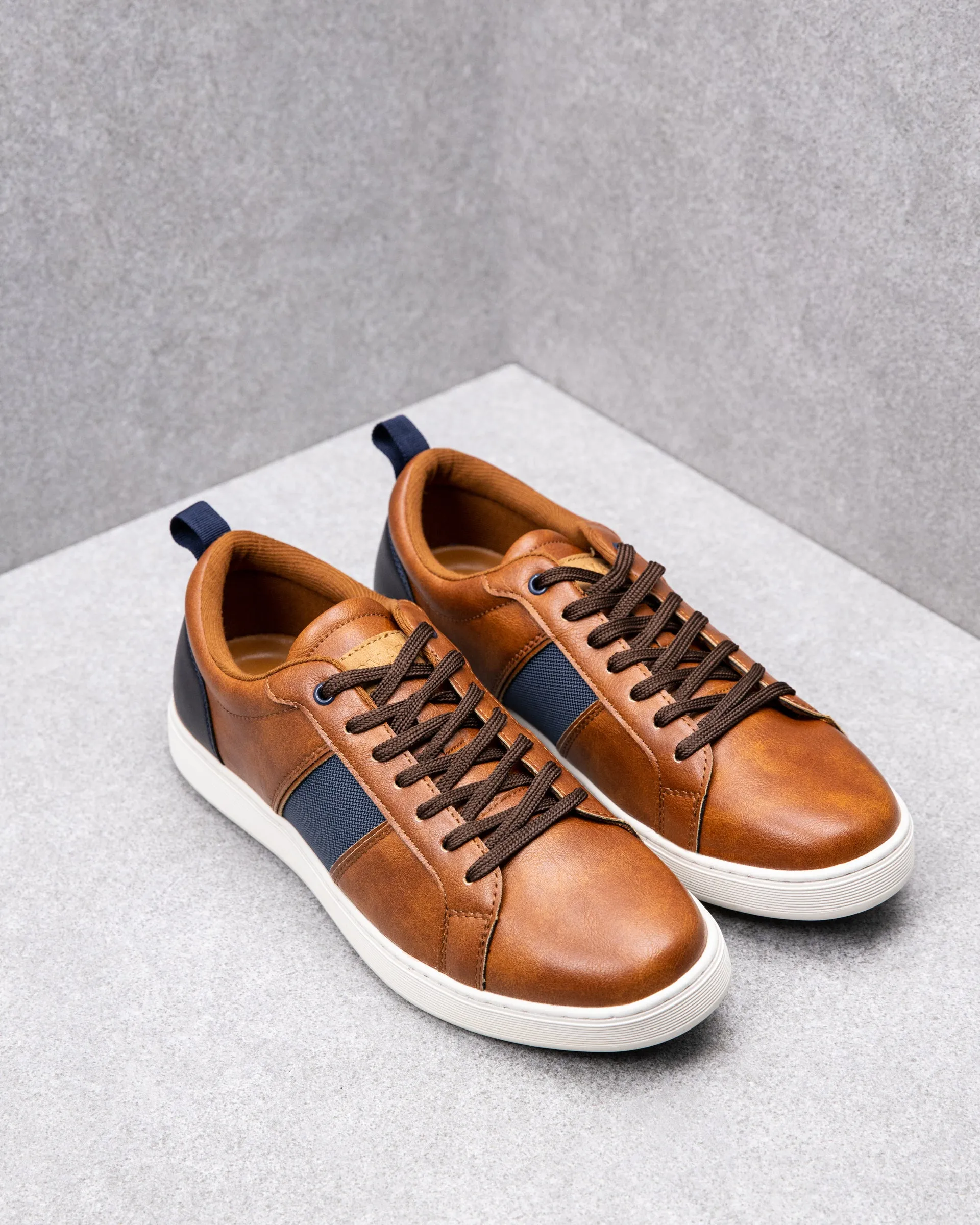 Tomaz C498M Men's Court Sneakers