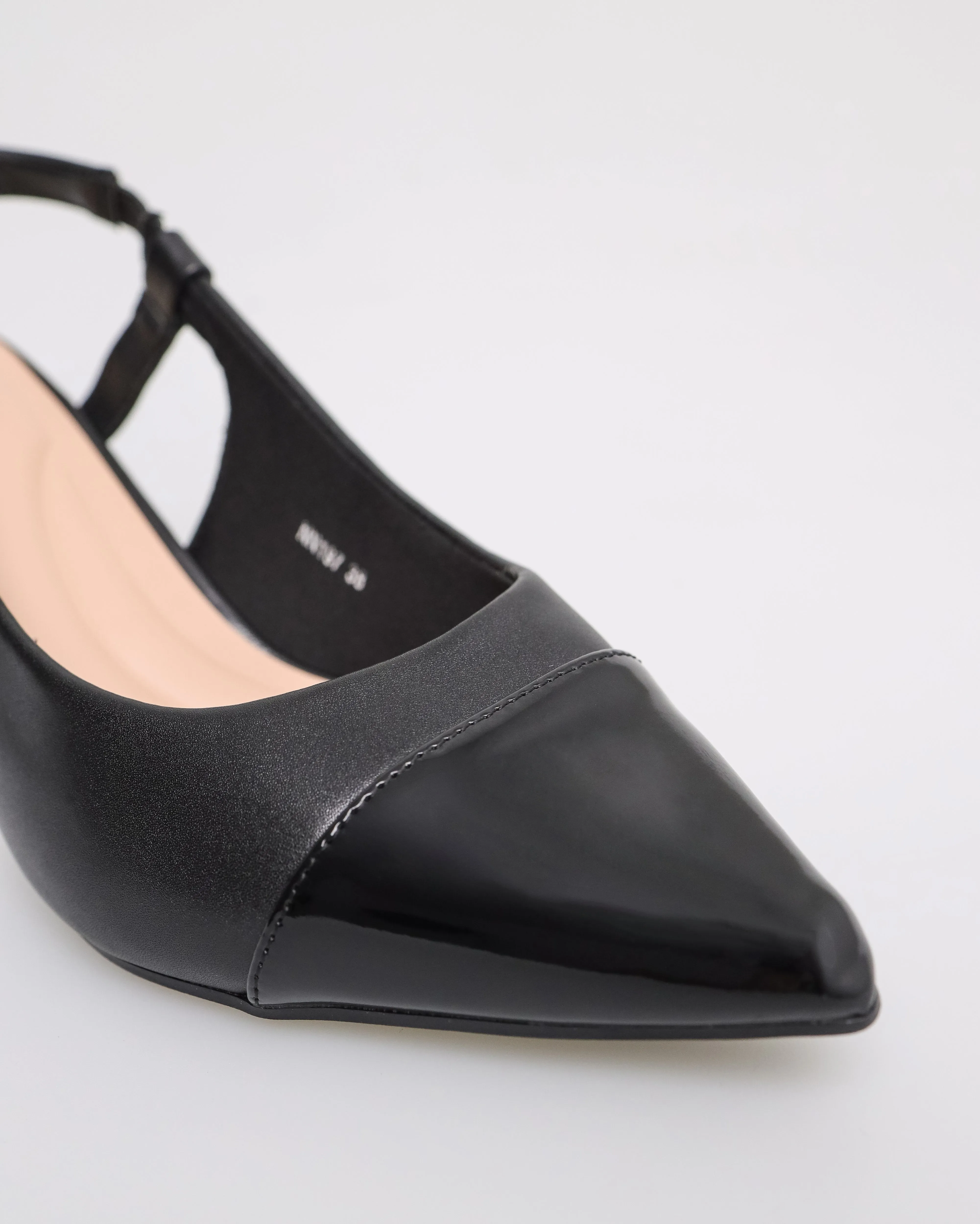 Tomaz NN197 Ladies Cap Toe Slingback Heels