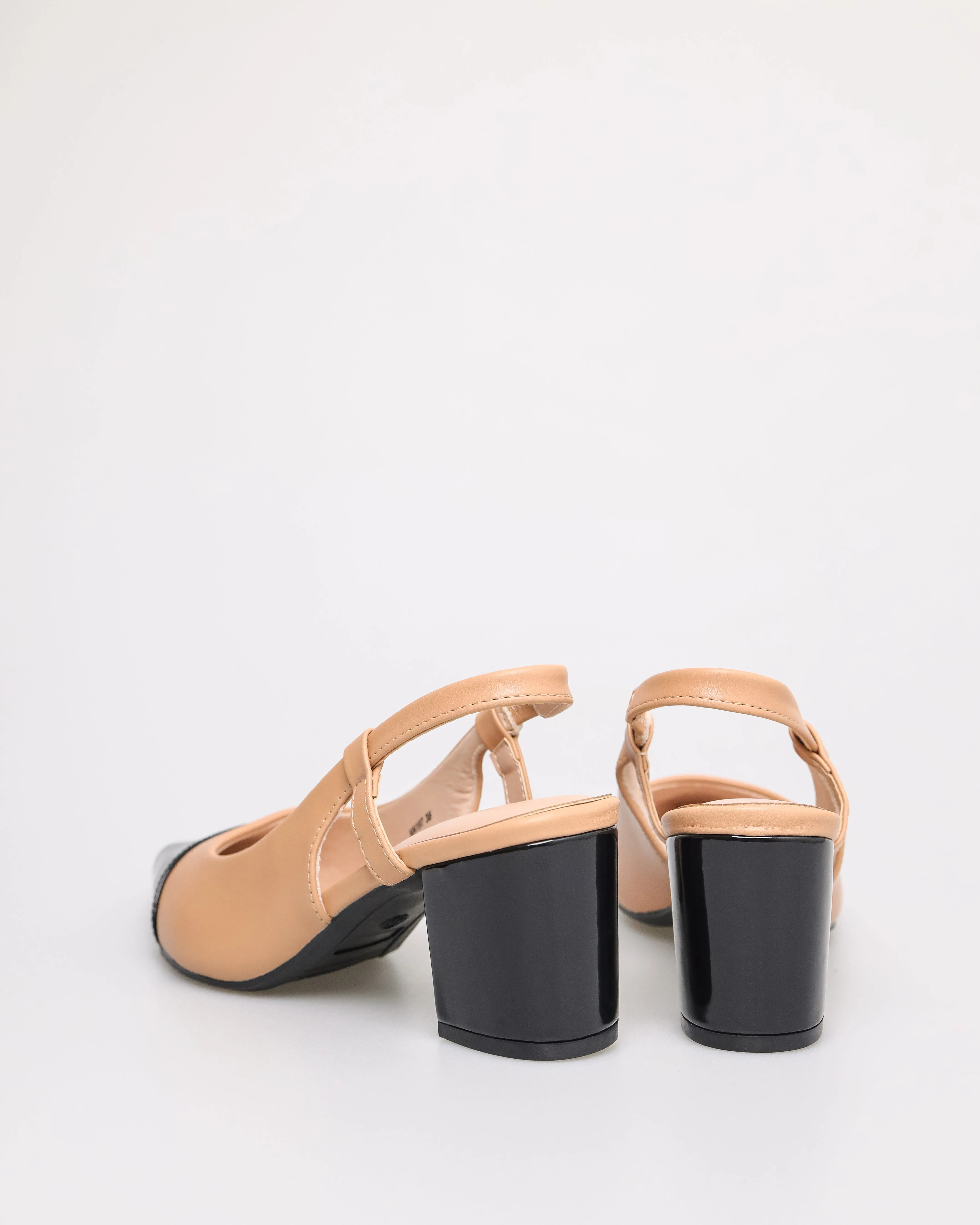 Tomaz NN197 Ladies Cap Toe Slingback Heels