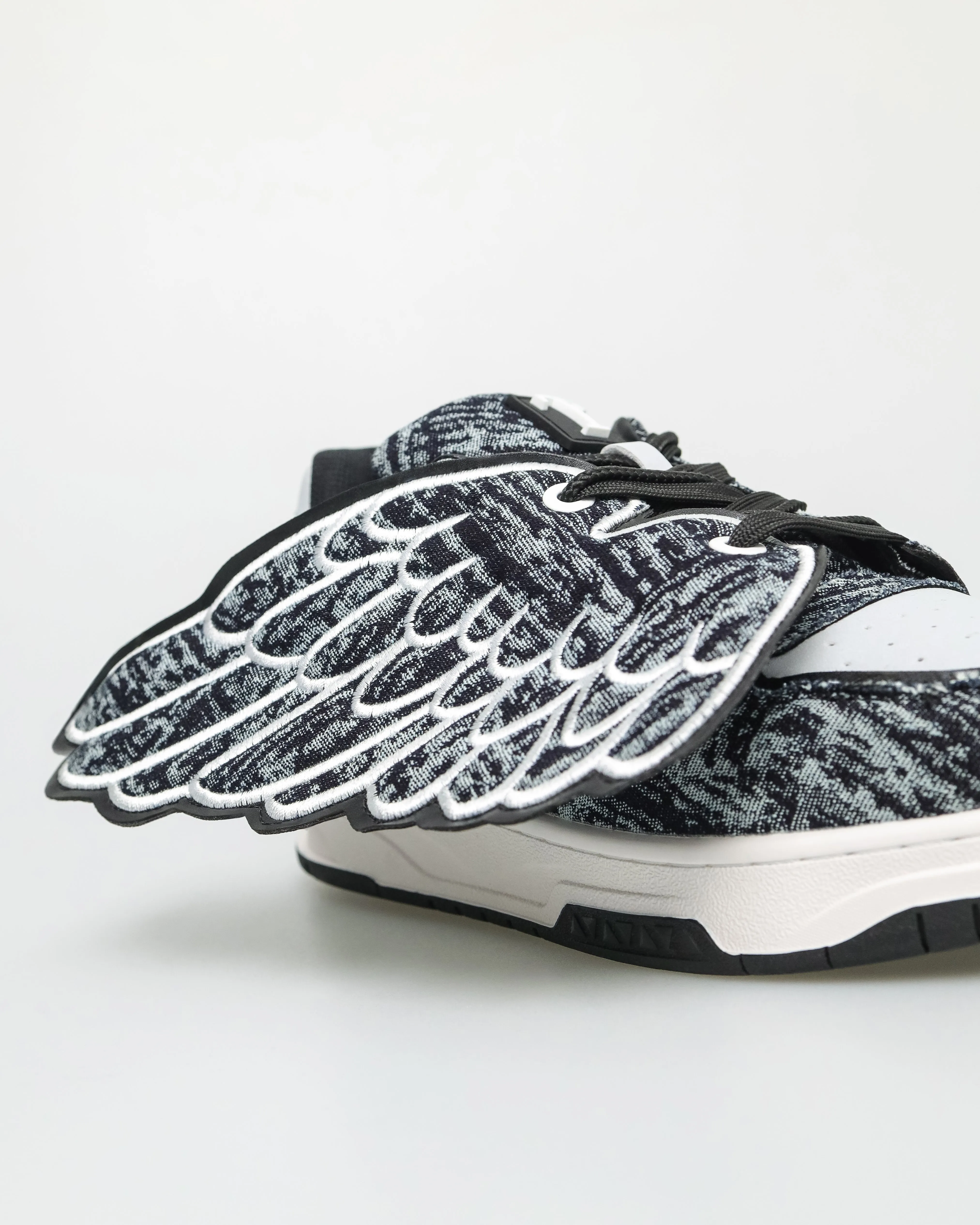 Tomaz TBB026M Men's WingStrike Sneakers