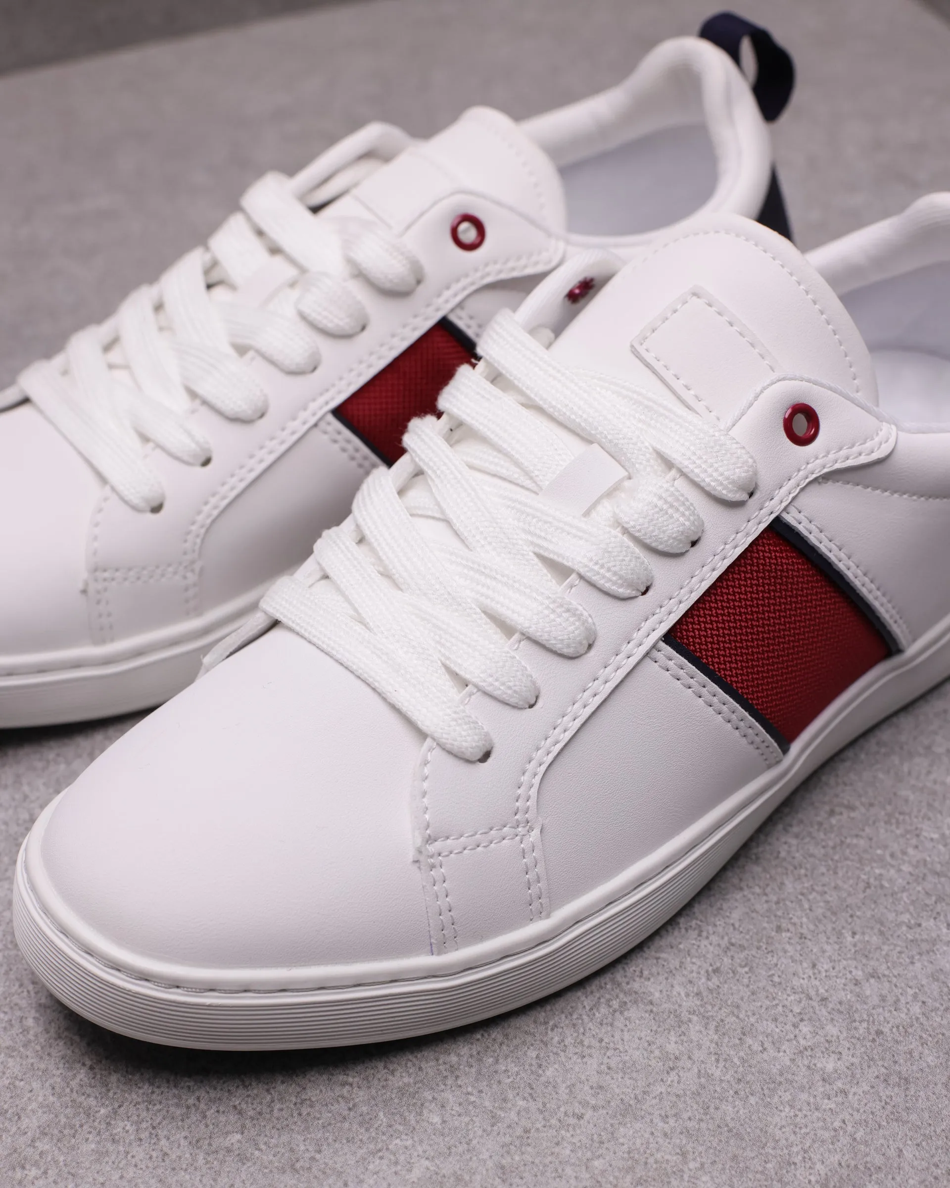 Tomaz TR800M Men's Court Sneakers