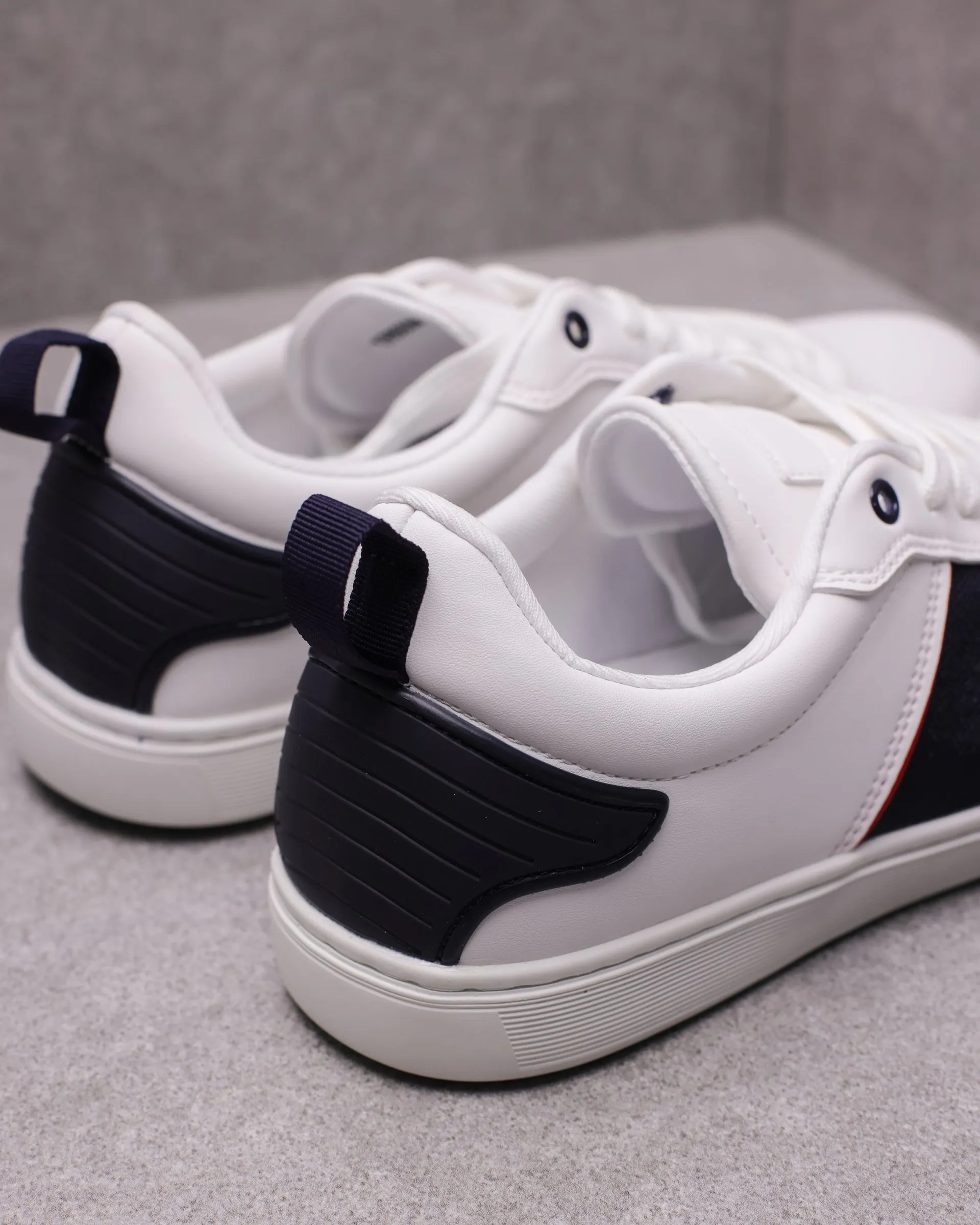 Tomaz TR800M Men's Court Sneakers