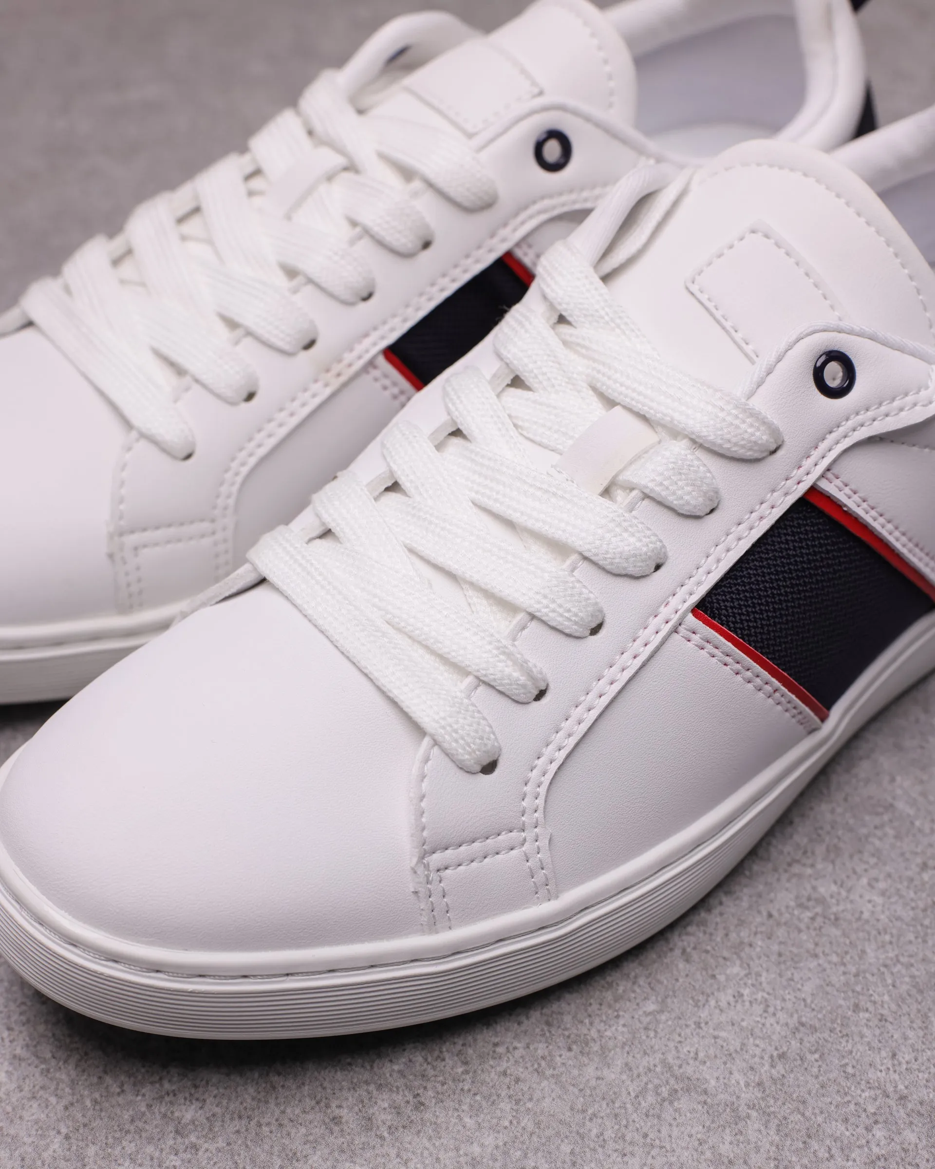 Tomaz TR800M Men's Court Sneakers
