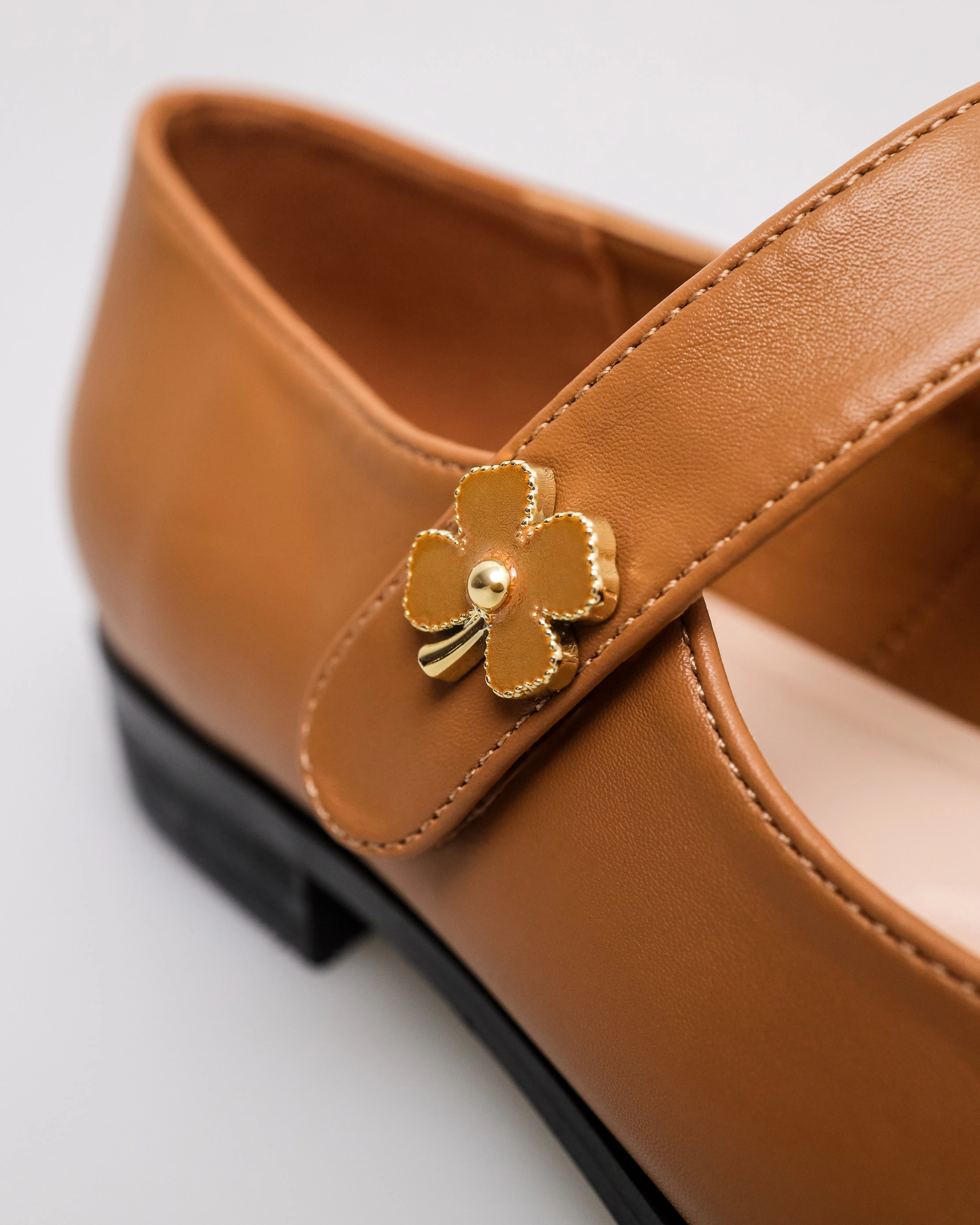 Tomaz YX215 Ladies Elegant Blossom Mary Janes