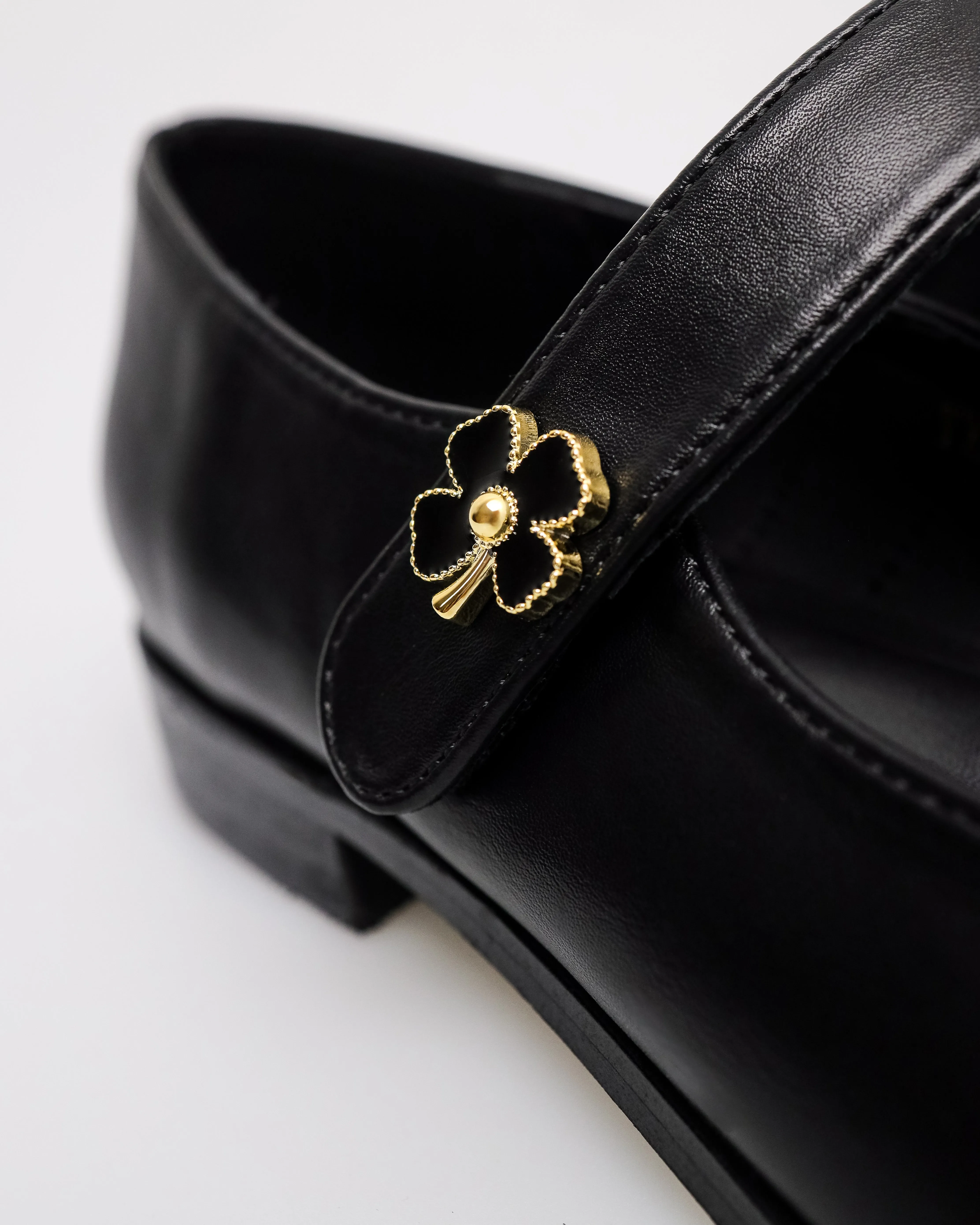 Tomaz YX215 Ladies Elegant Blossom Mary Janes