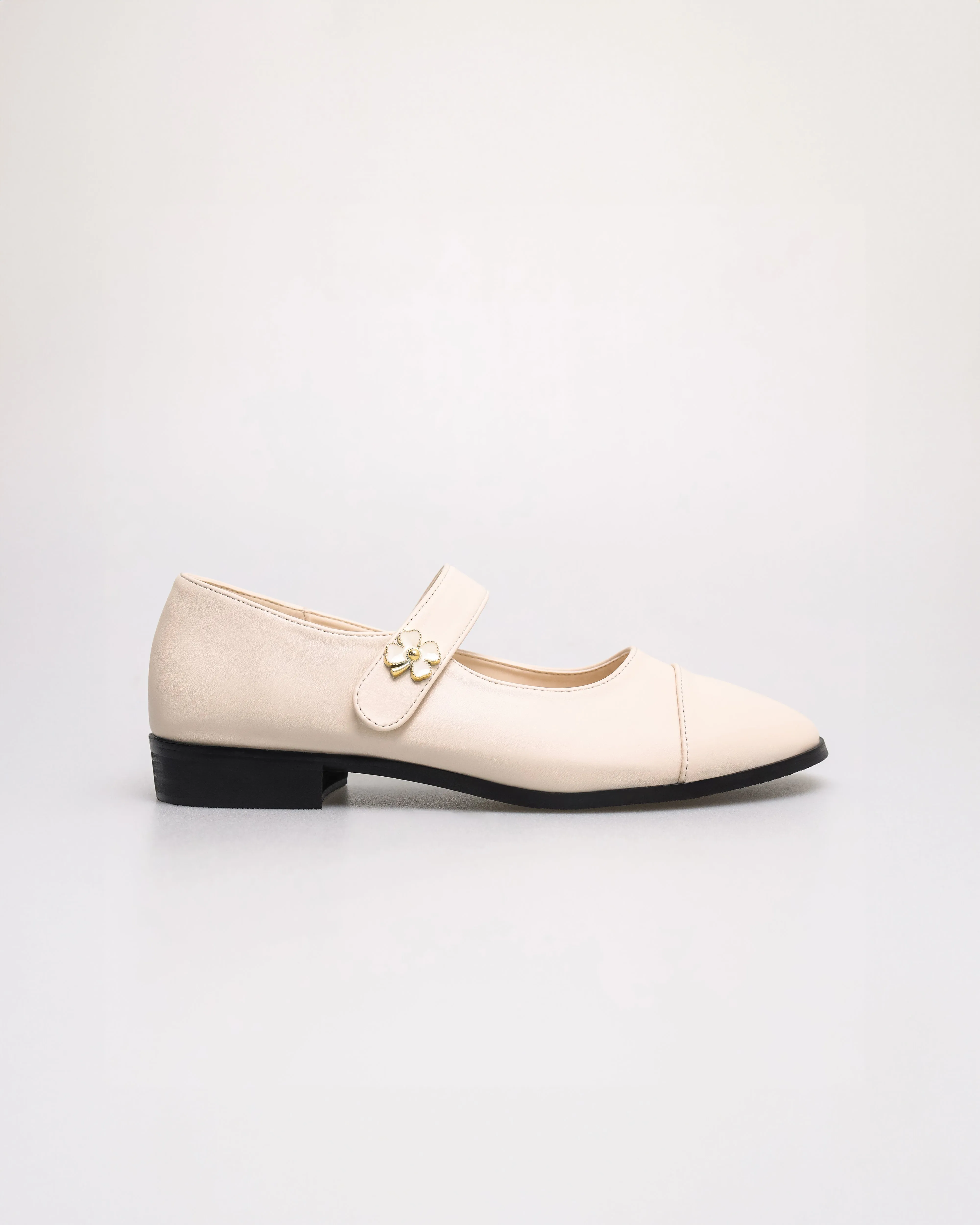 Tomaz YX215 Ladies Elegant Blossom Mary Janes